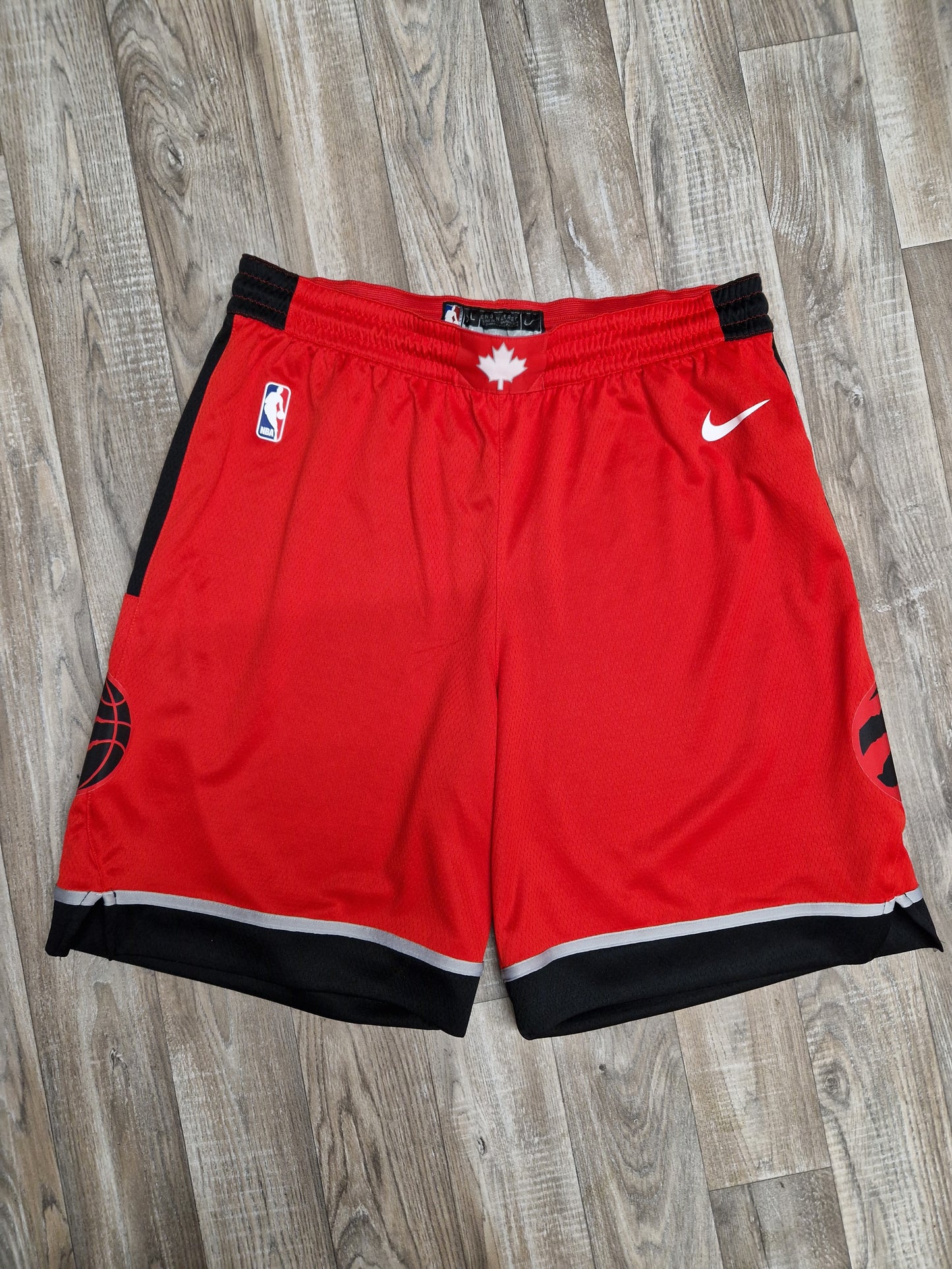 Toronto Raptors Shorts Size XL
