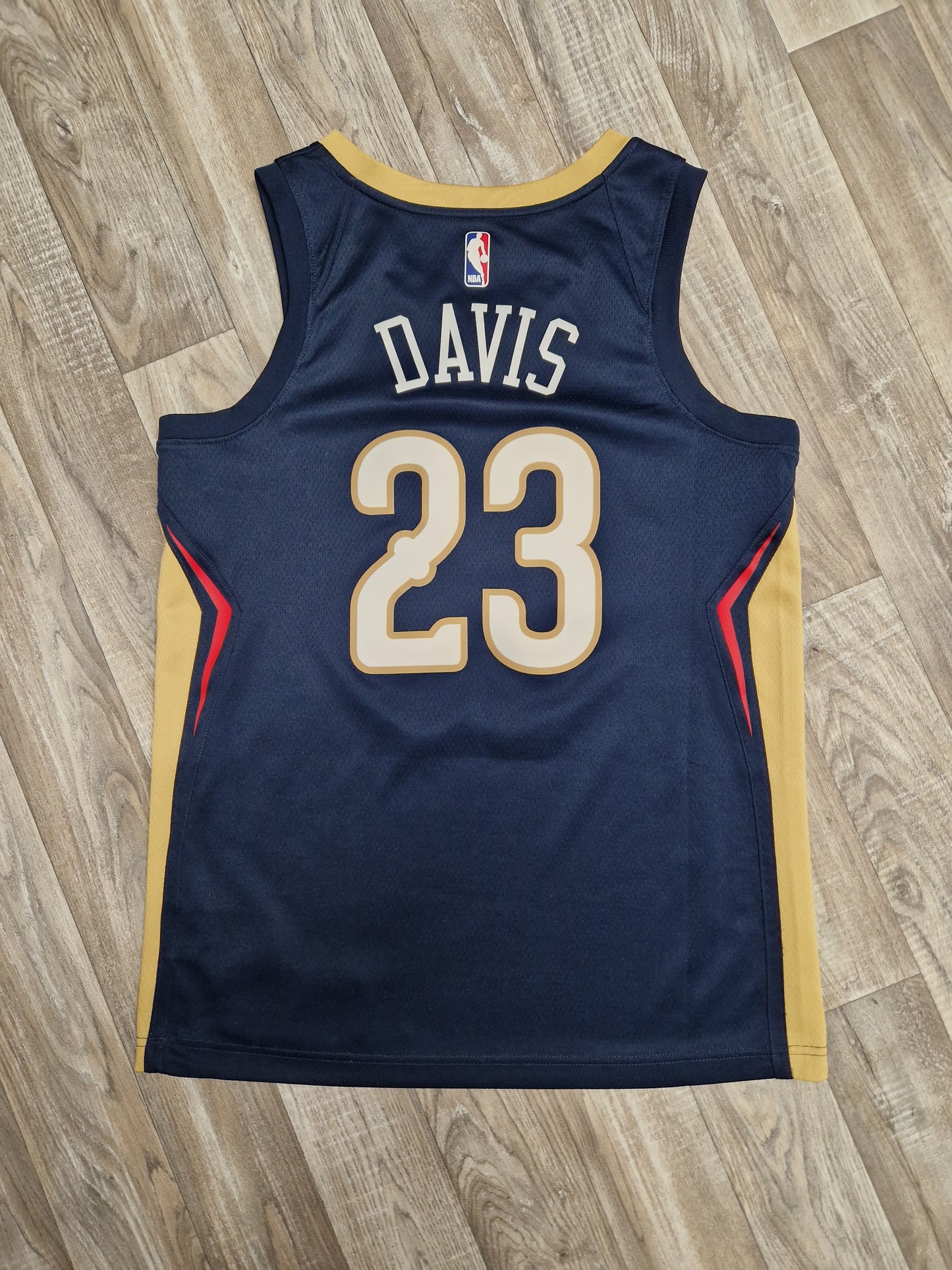 Anthony Davis New Orleans Pelicans Jersey Size Medium