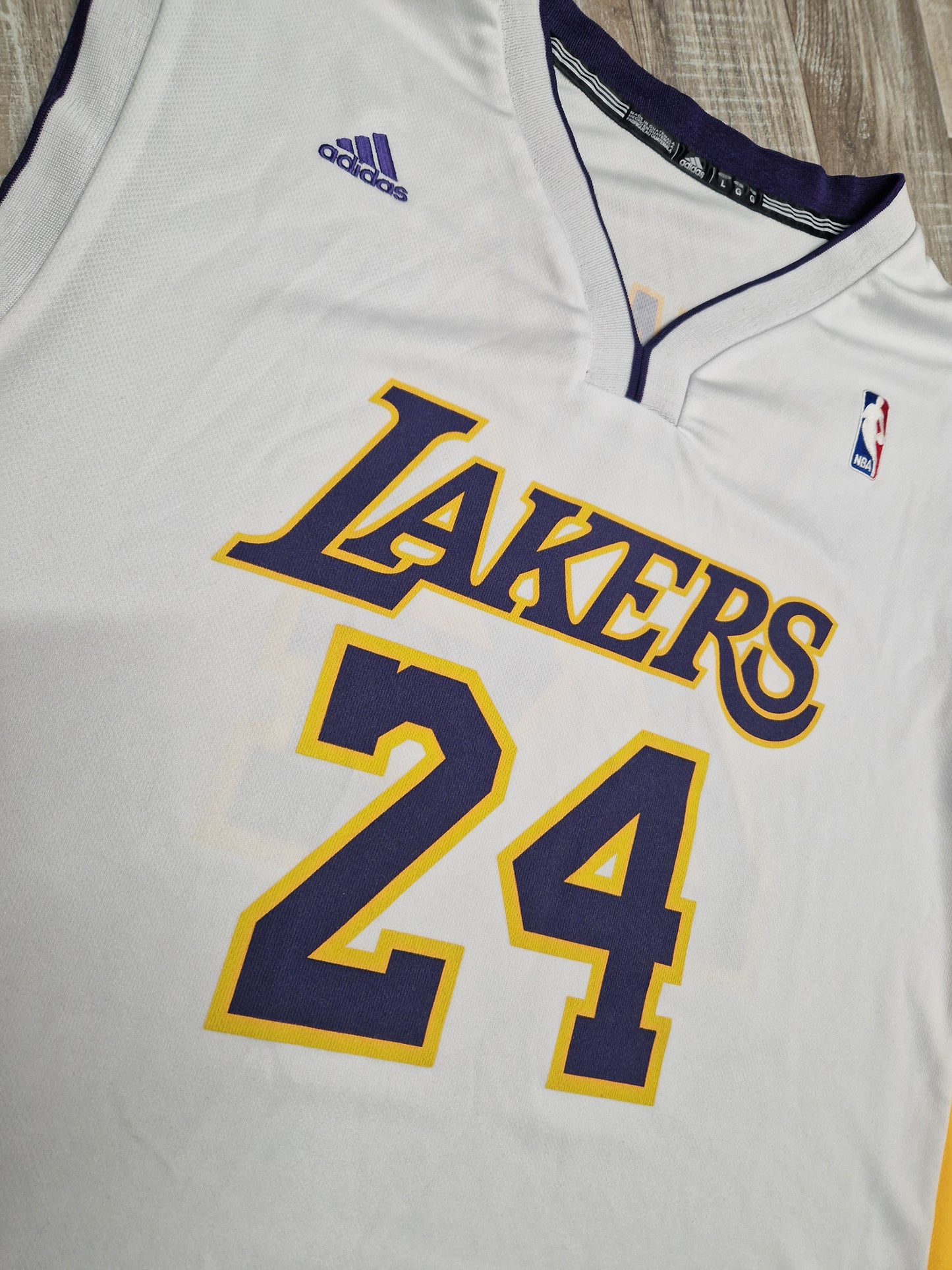 Kobe Bryant Los Angeles Lakers Jersey Size Large