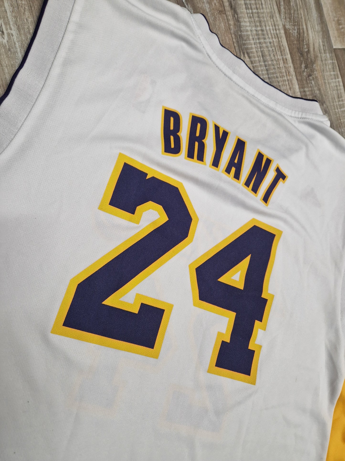 Kobe Bryant Los Angeles Lakers Jersey Size Large