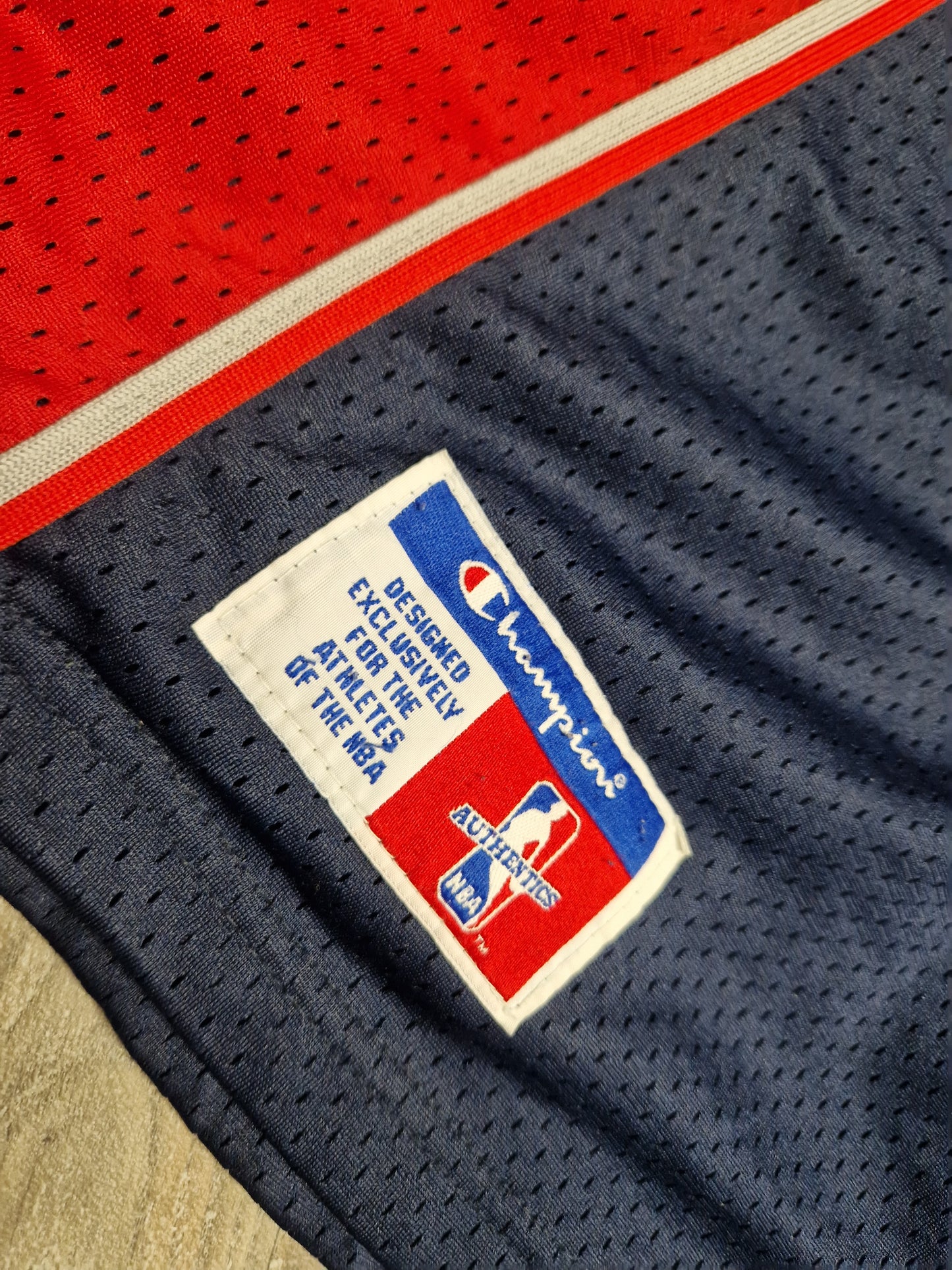 New Jersey Nets Shorts Size Large