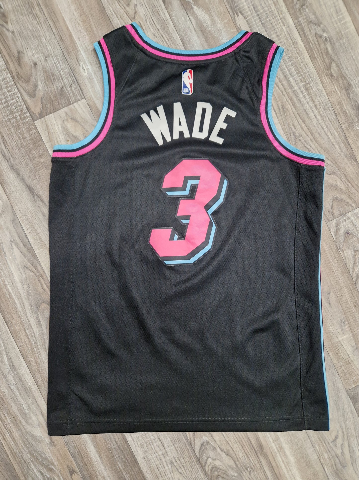 Dwyane Wade Miami Heat Jersey Size Medium