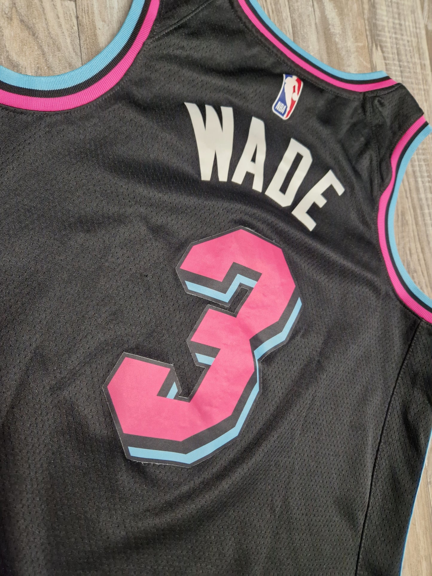 Dwyane Wade Miami Heat Jersey Size Medium