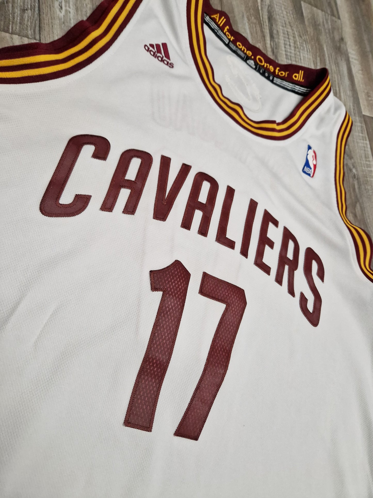 Anderson Varejao Cleveland Cavaliers Jersey Size Large