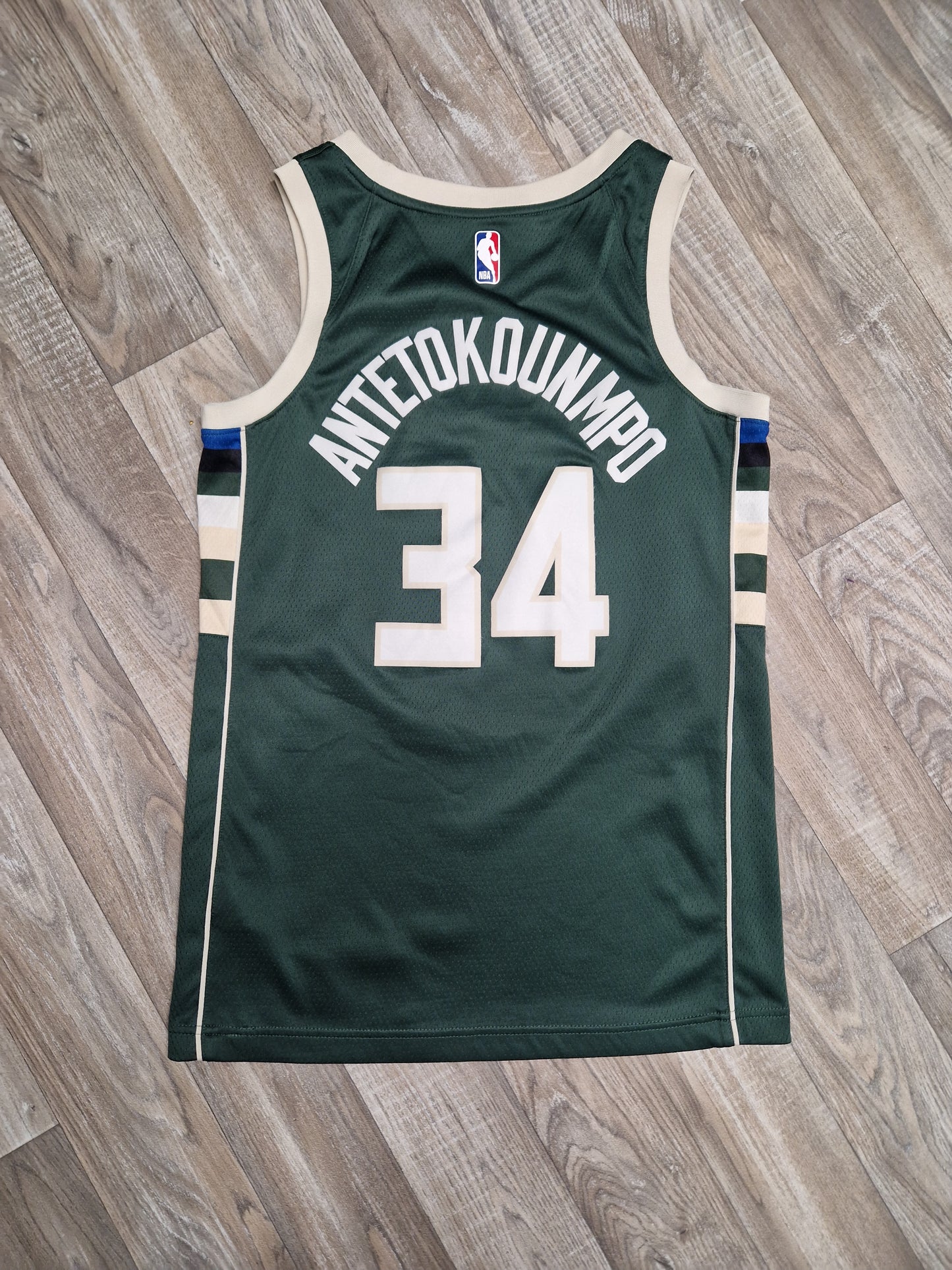 Giannis Antetokounmpo Milwaukee Bucks Jersey Size Small