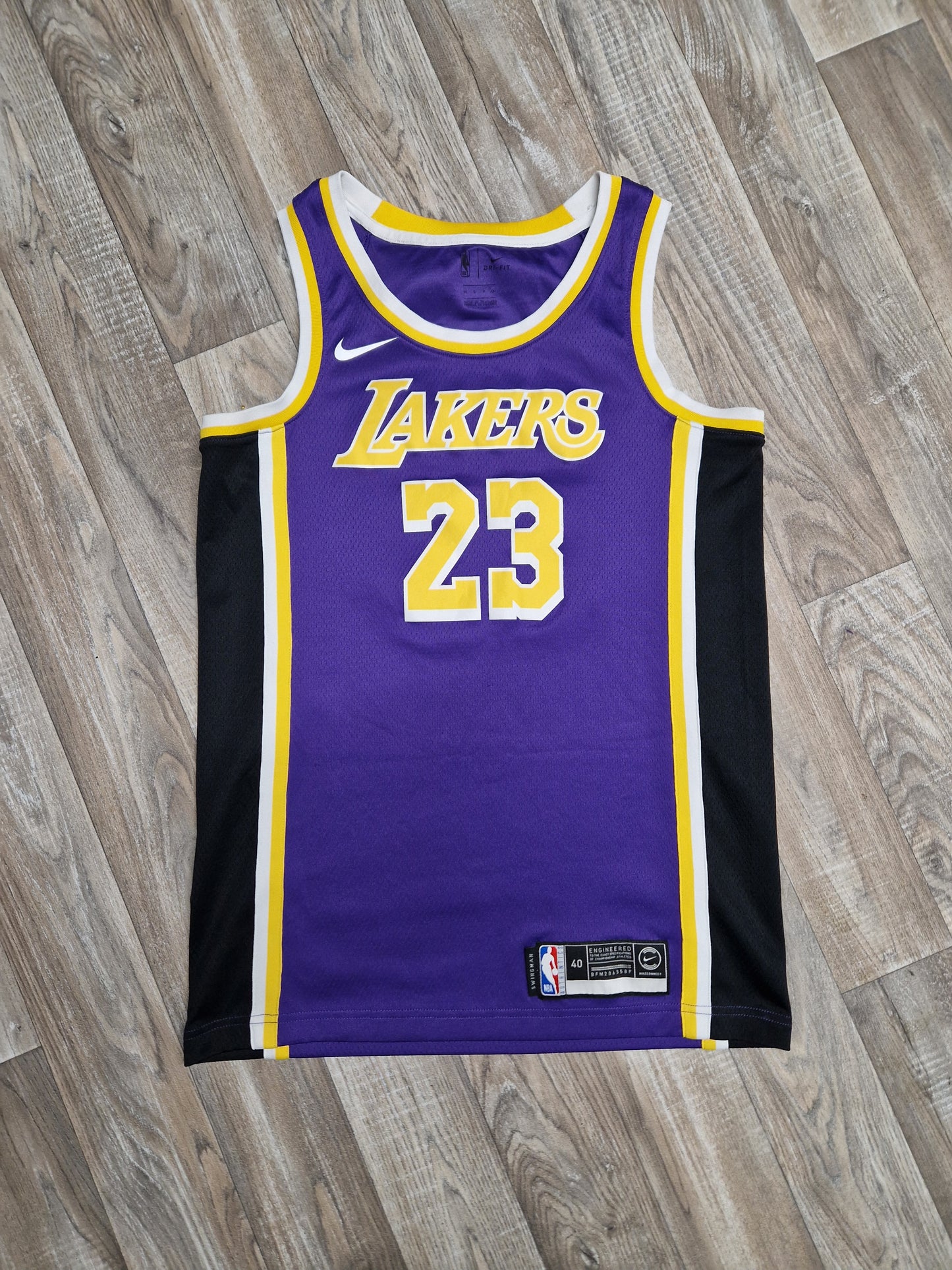 LeBron James Los Angeles Lakers Jersey Size Small