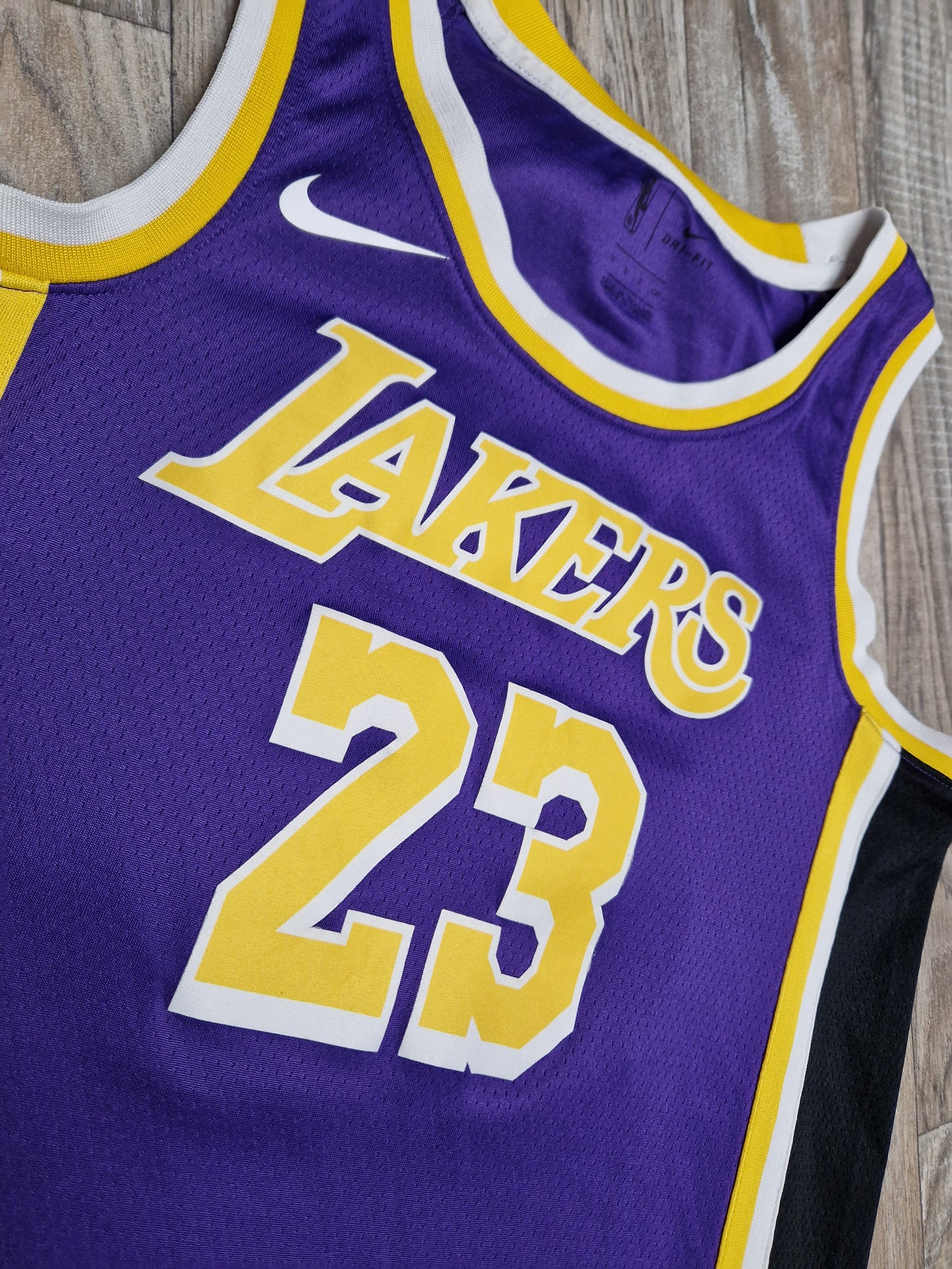 LeBron James Los Angeles Lakers Jersey Size Small