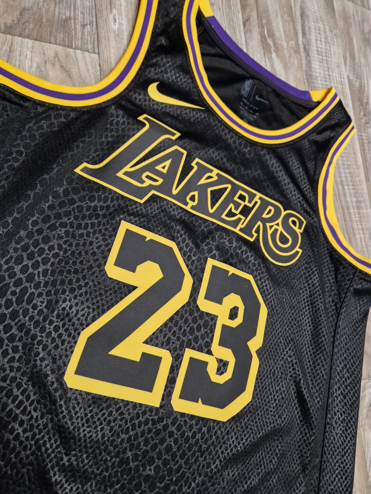 LeBron James Los Angeles Lakers Jersey Size Medium