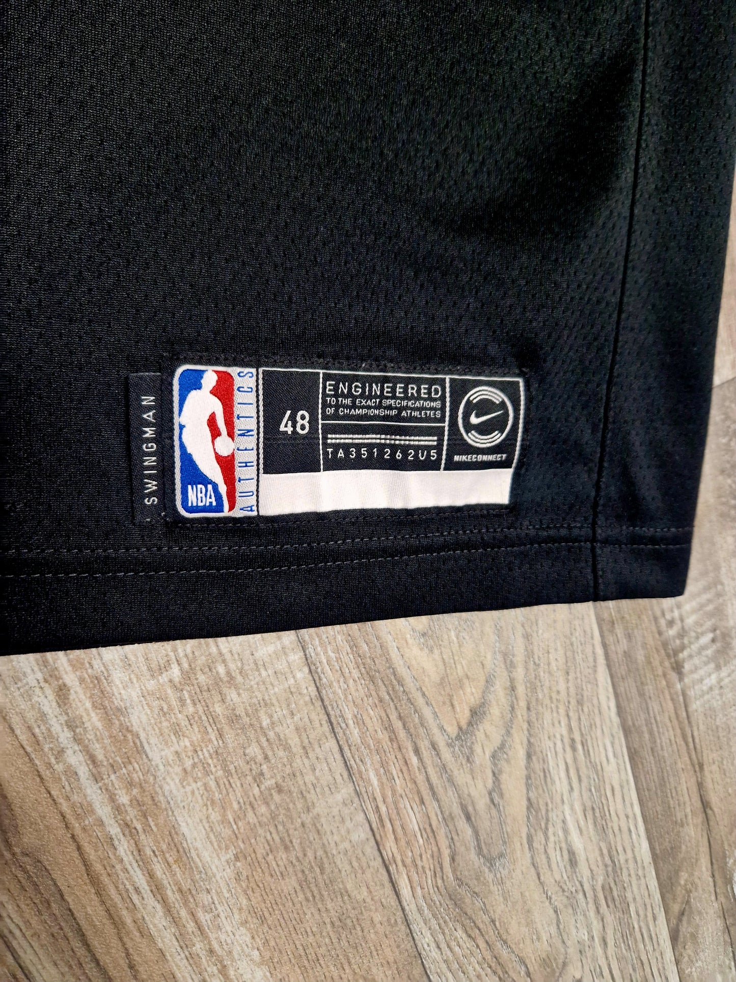 Dwyane Wade Miami Heat Jersey Size Large