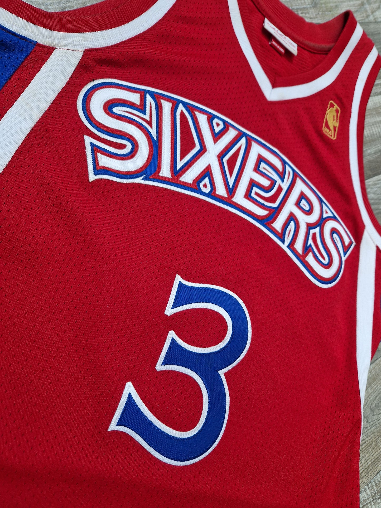 Allen Iverson Authentic Philadelphia 76ers Jersey Size Small