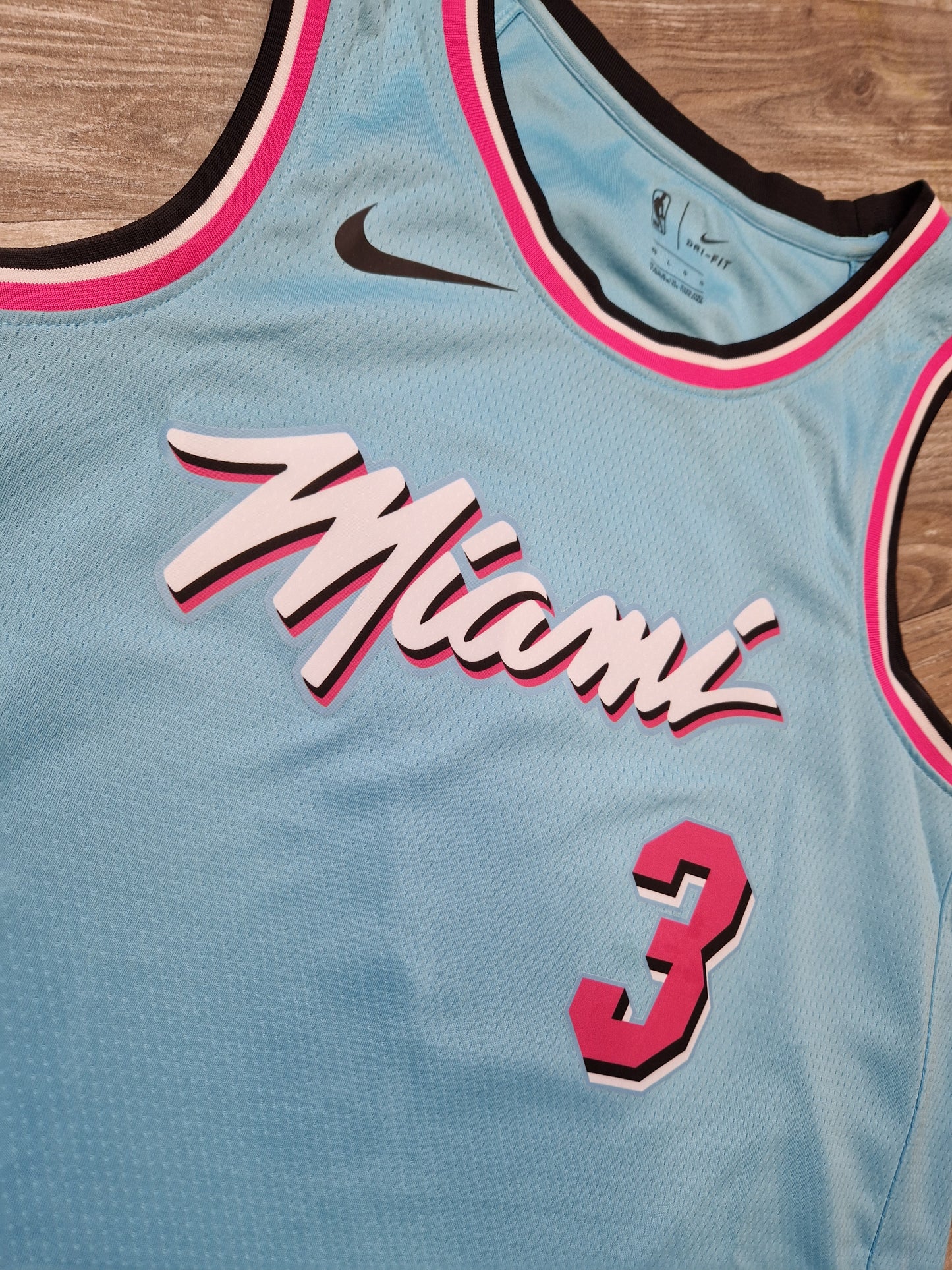 Dwyane Wade Miami Heat Jersey Size Large