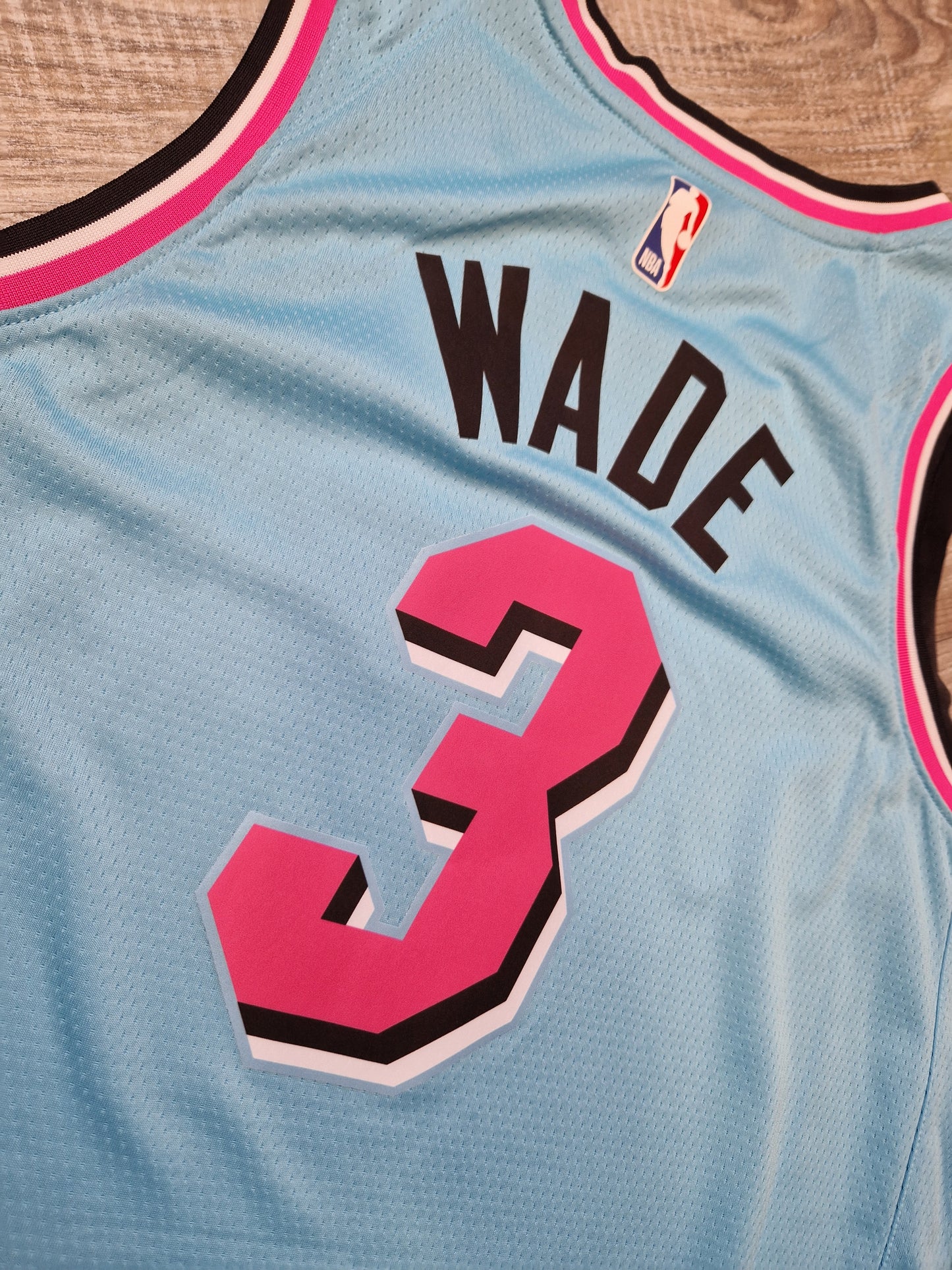 Dwyane Wade Miami Heat Jersey Size Large