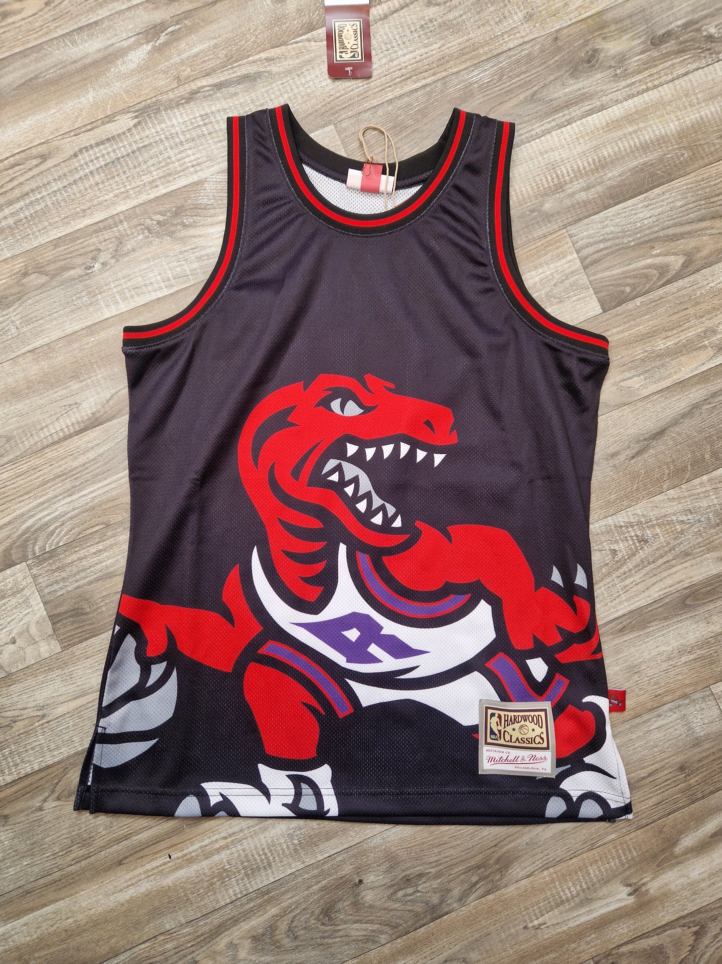 Toronto Raptors Jersey Size Medium