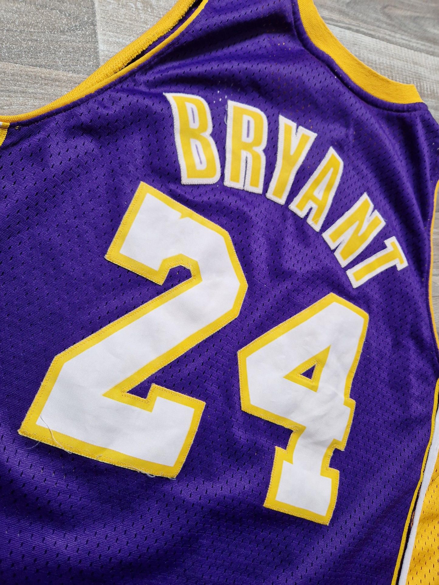 Kobe Bryant Los Angeles Lakers Jersey Size Large