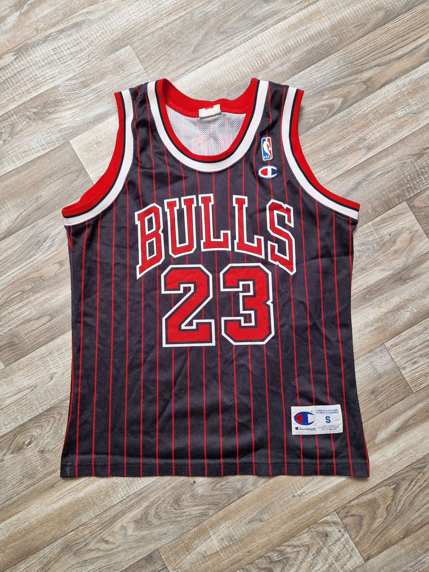 Michael Jordan Chicago Bulls Jersey Size Small
