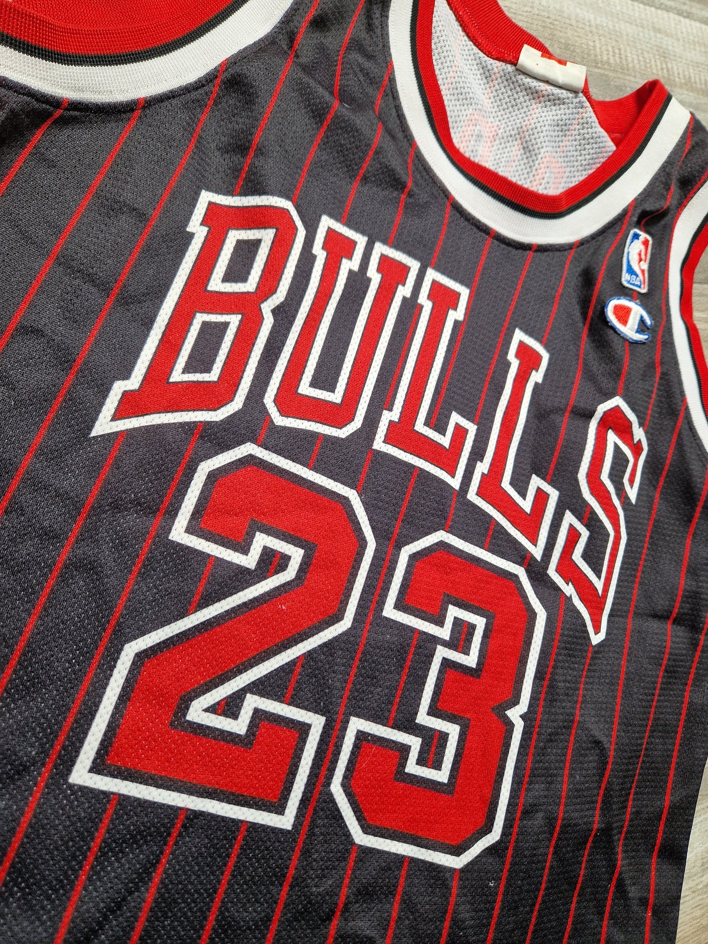 Michael Jordan Chicago Bulls Jersey Size Small