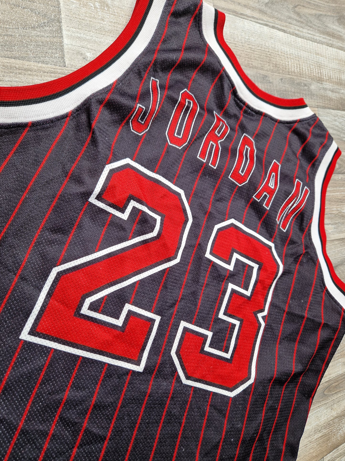 Michael Jordan Chicago Bulls Jersey Size Small