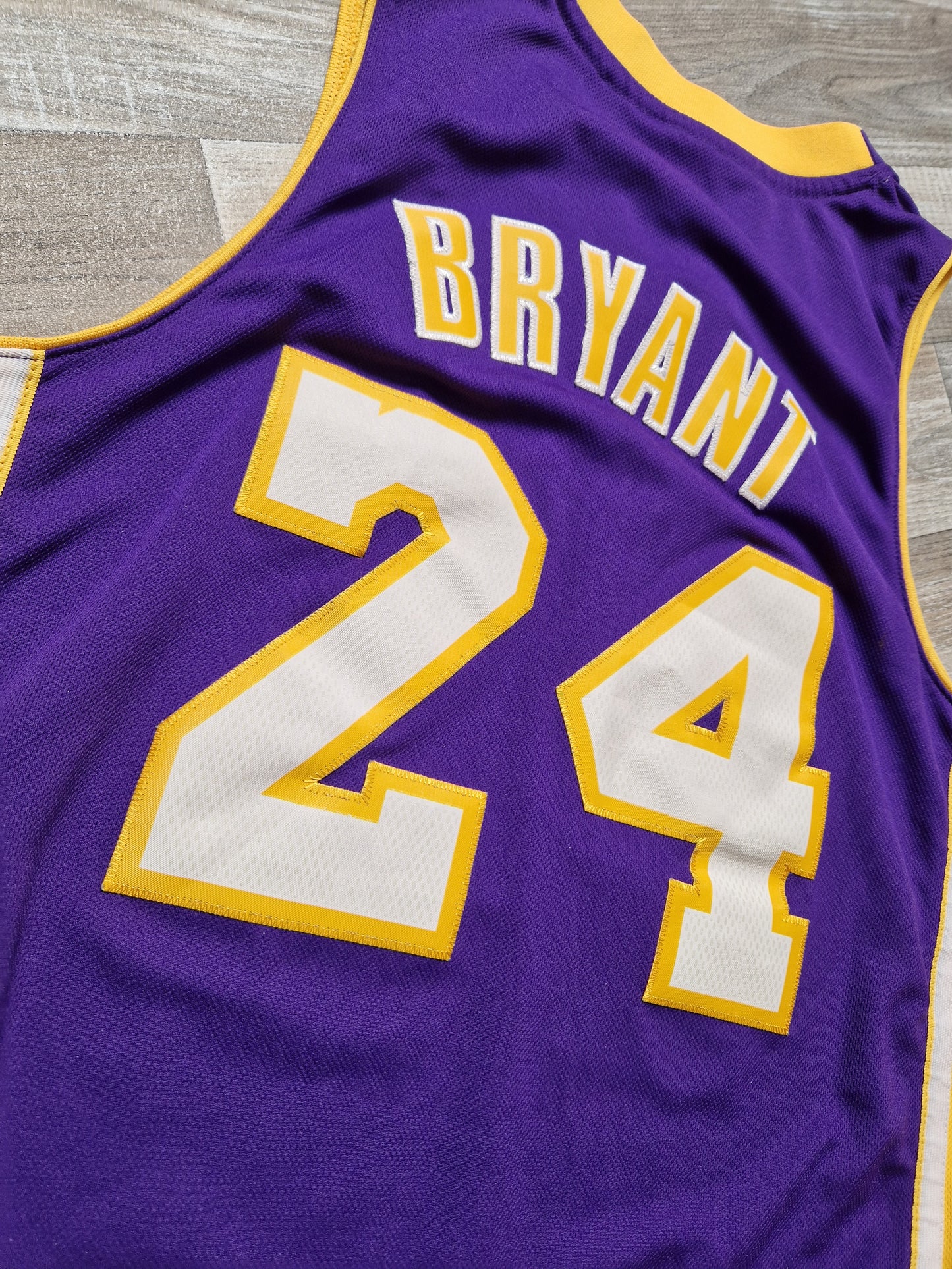 Kobe Bryant Los Angeles Lakers Jersey Size Medium