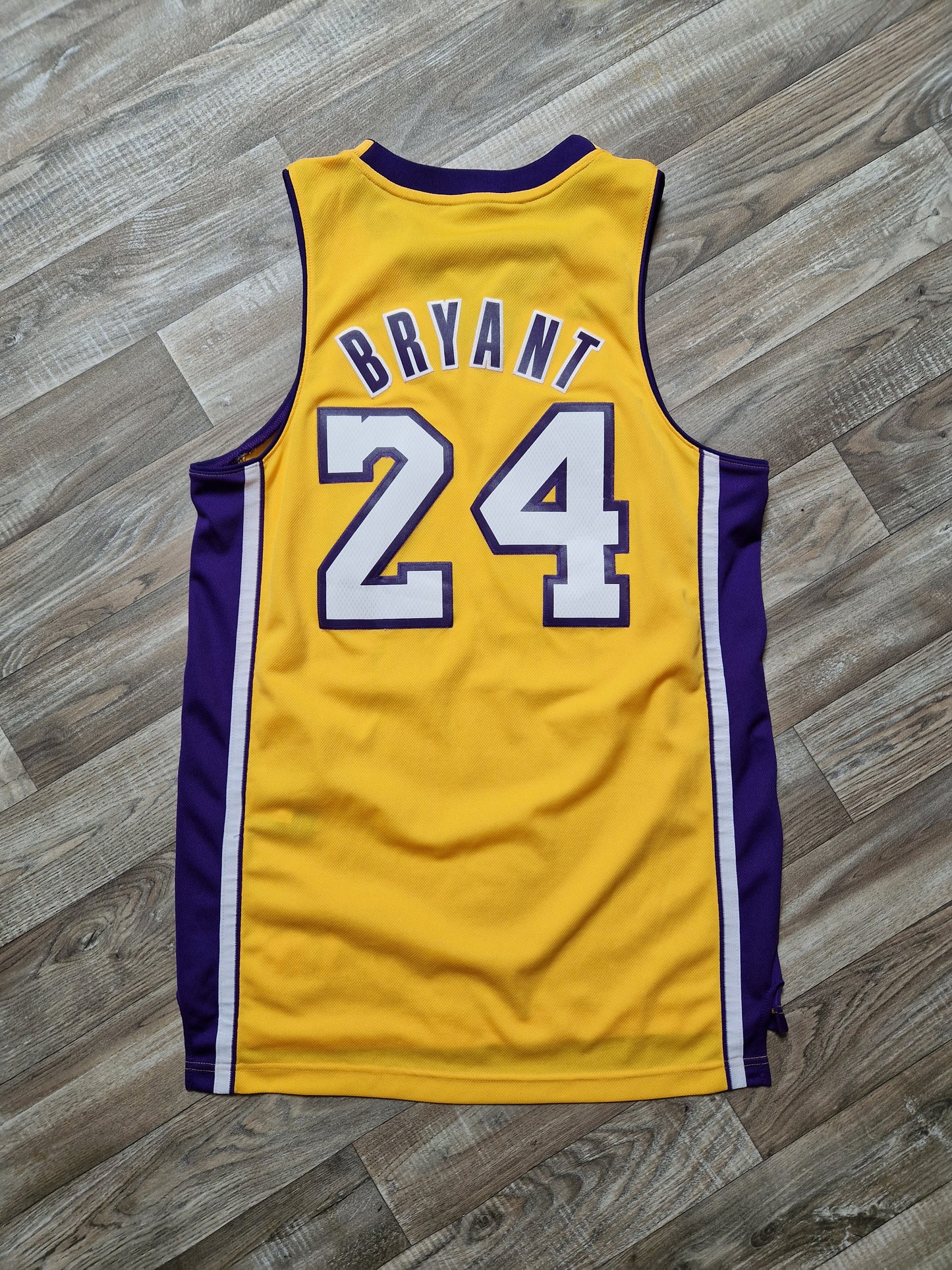 Kobe Bryant Los Angeles Lakers Jersey Size Small