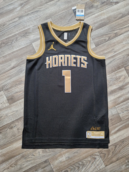 LaMelo Ball Charlotte Hornets Jersey Size Medium