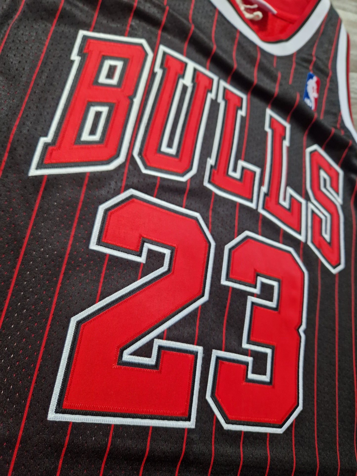 Michael Jordan Authentic Chicago Bulls Jersey Size Large