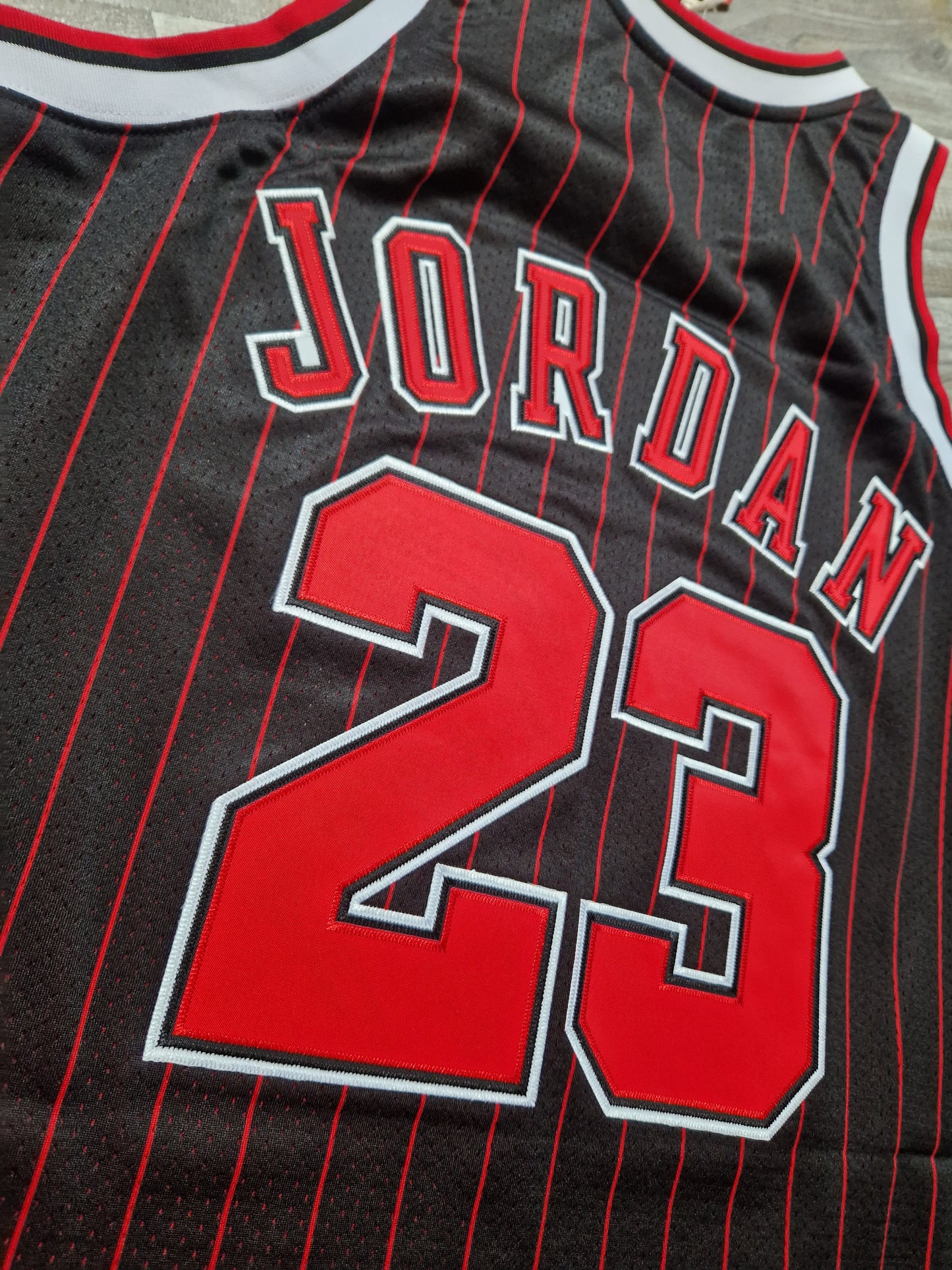 Michael Jordan Authentic Chicago Bulls Jersey Size Large