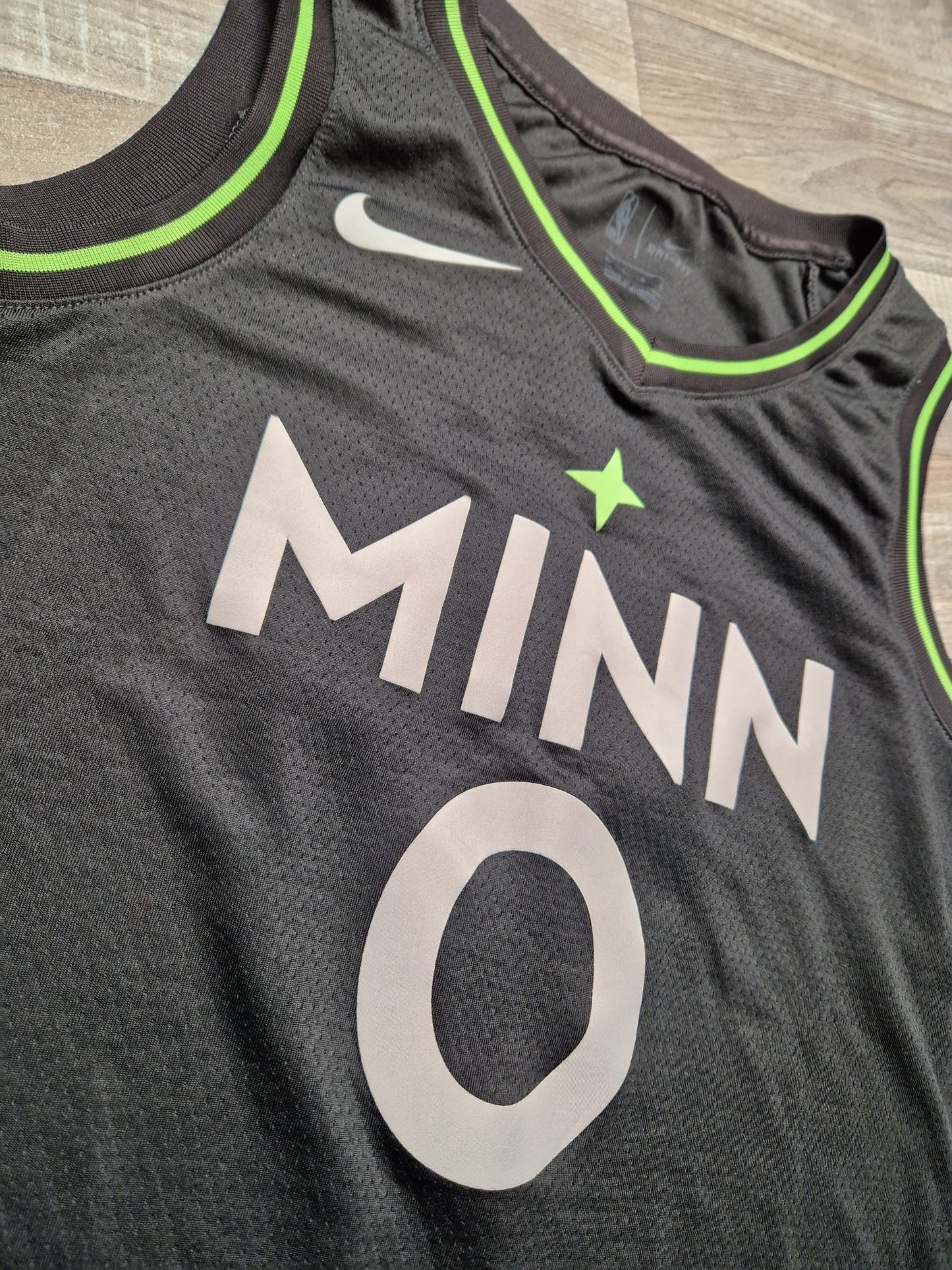 D'Angelo Russell Minnesota Timberwolves Jersey Size Large
