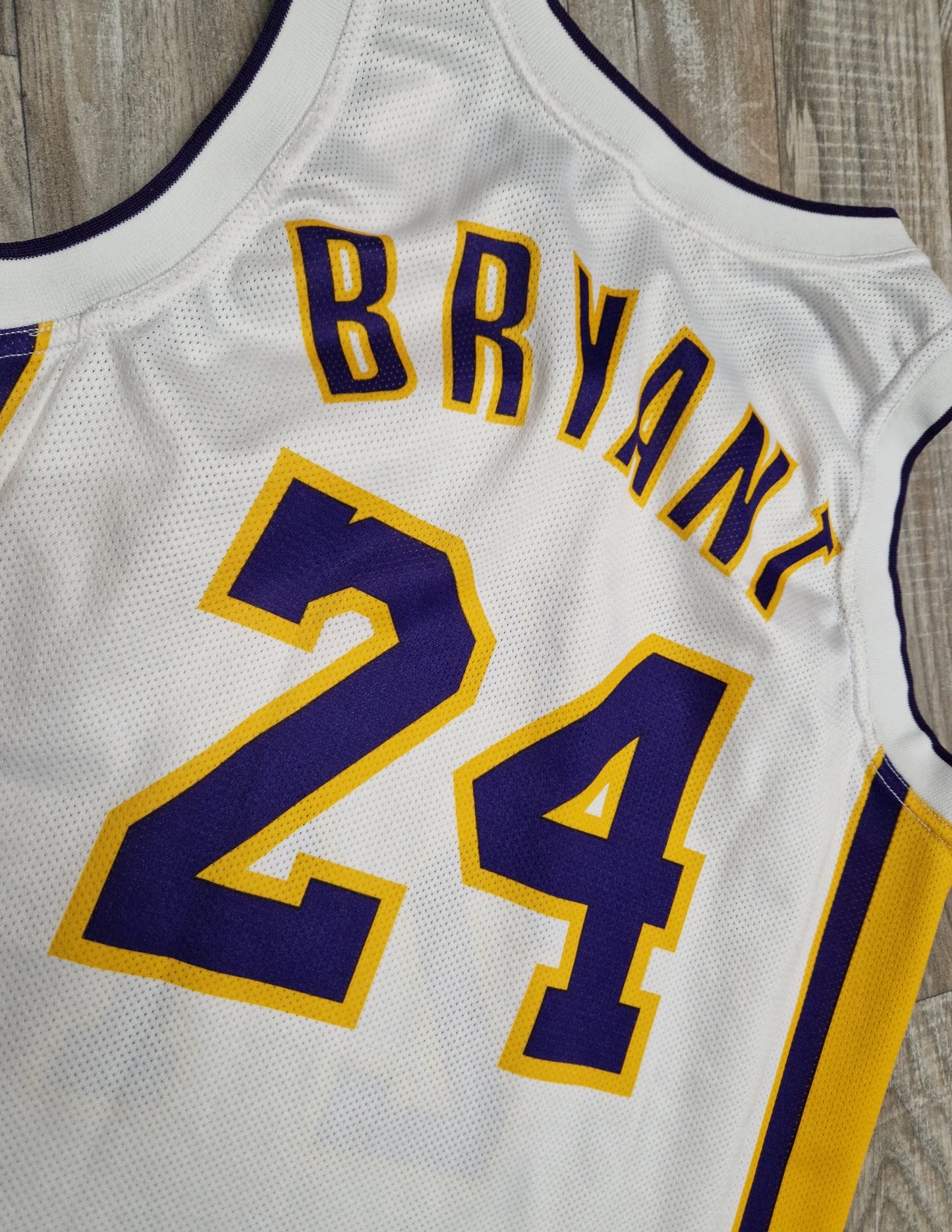 Kobe Bryant Los Angeles Lakers Jersey Size Small