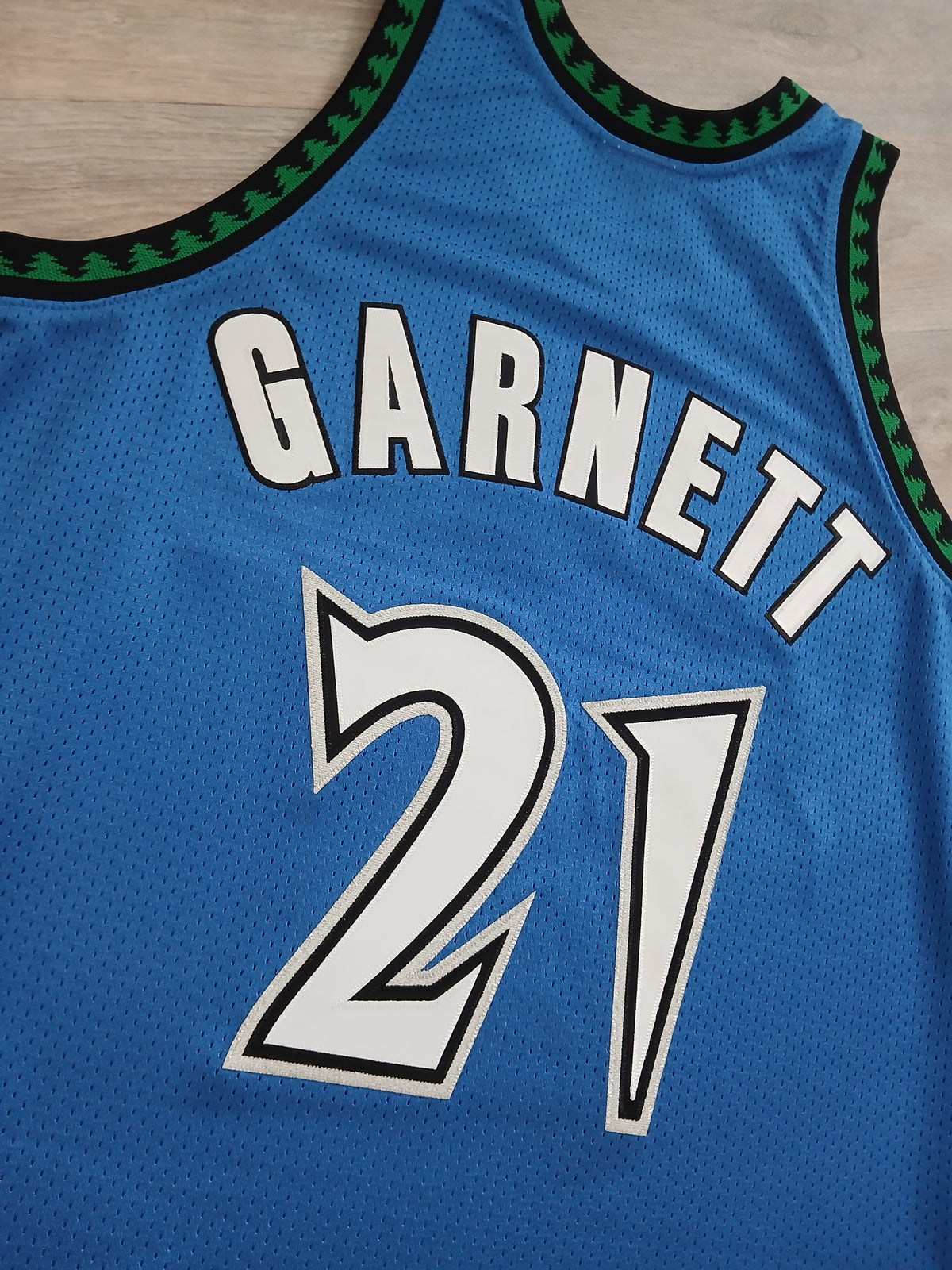 Kevin Garnett Authentic Minnesota Timberwolves Jersey Size Medium