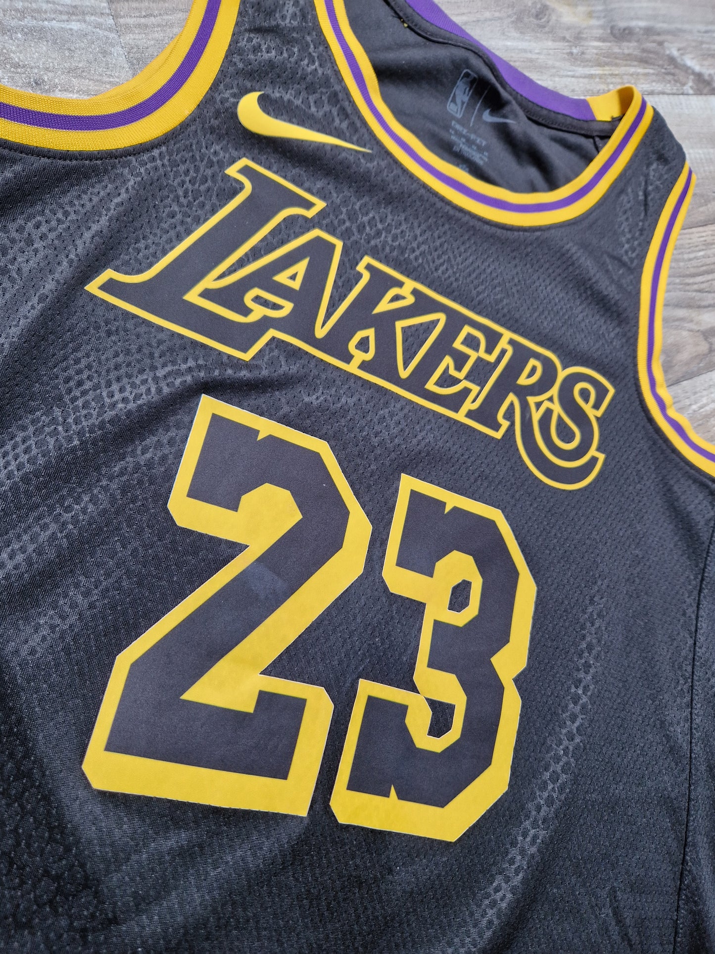 LeBron James Los Angeles Lakers Jersey Size Medium