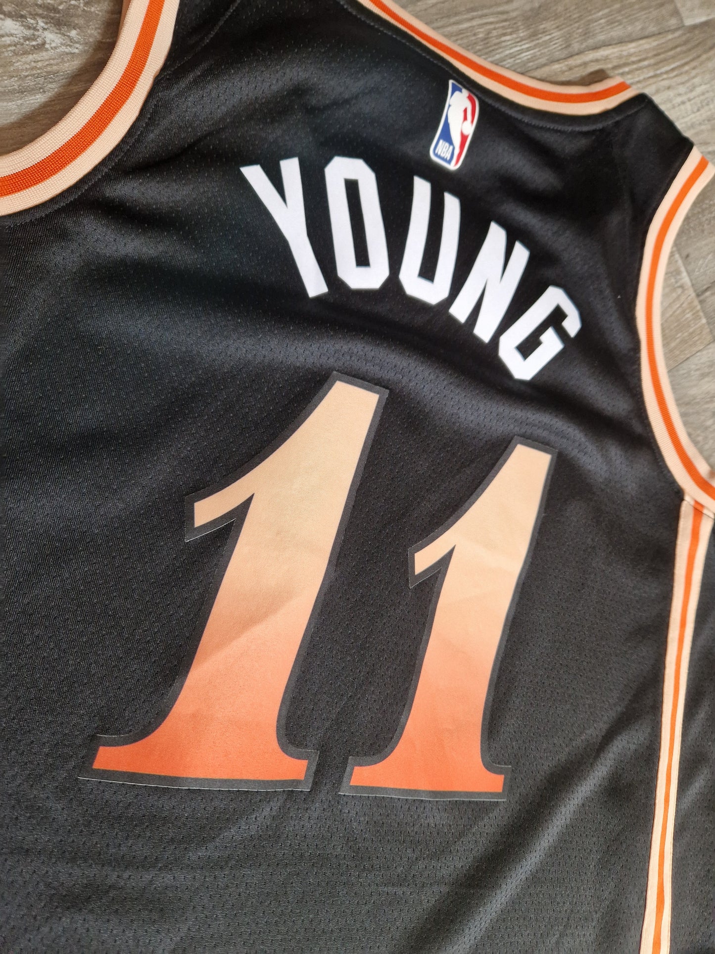 Trae Young Atlanta Hawks Jersey Size Large