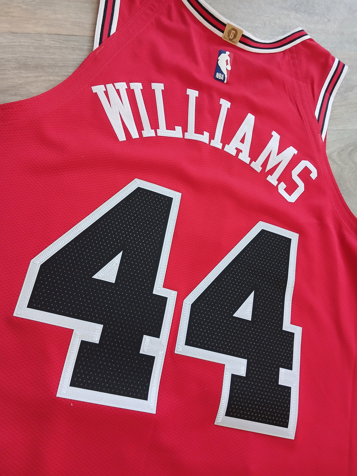 Patrick Williams Authentic Chicago Bulls Jersey Size Medium