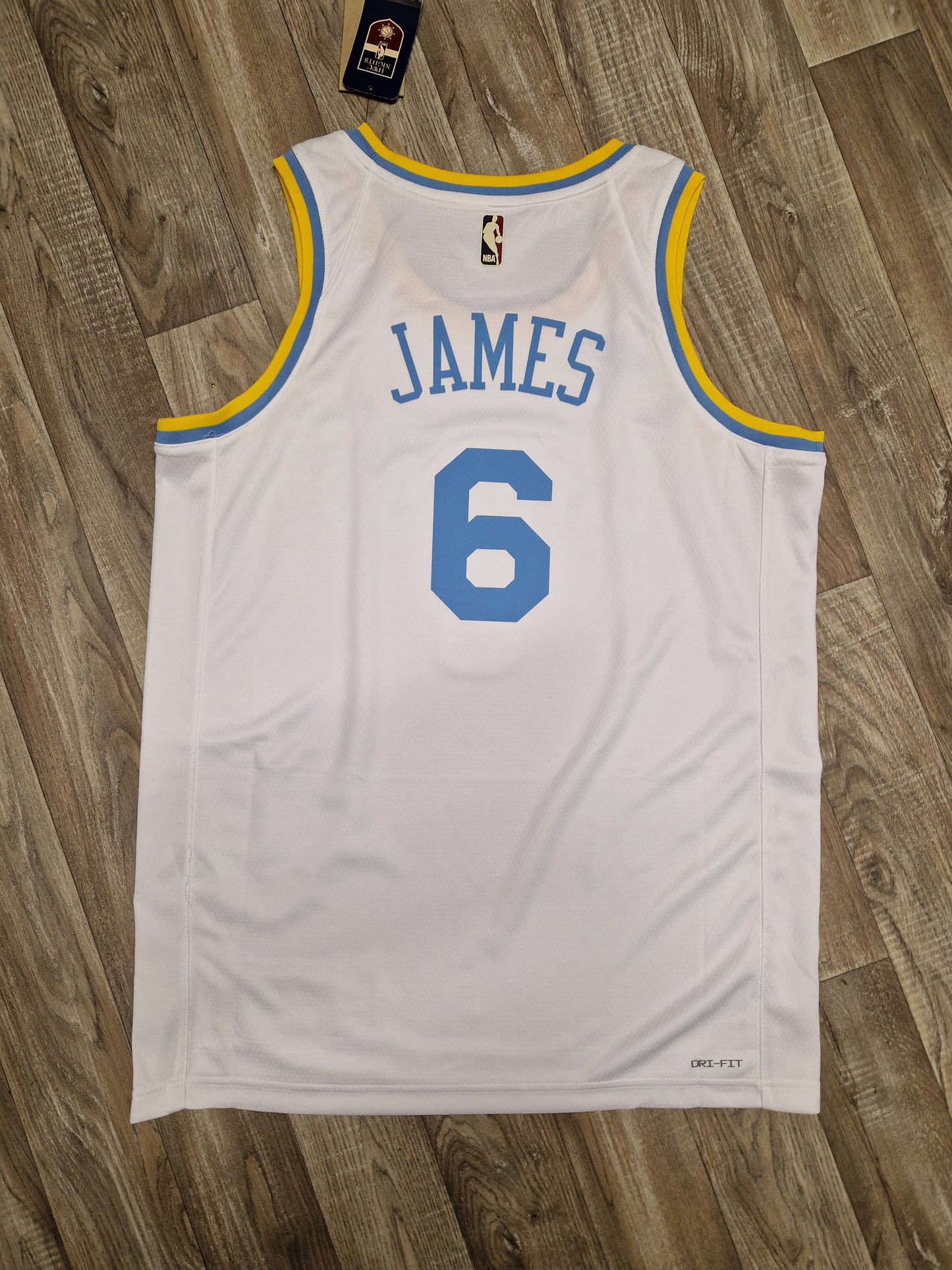 LeBron James Los Angeles Lakers Jersey Size Large