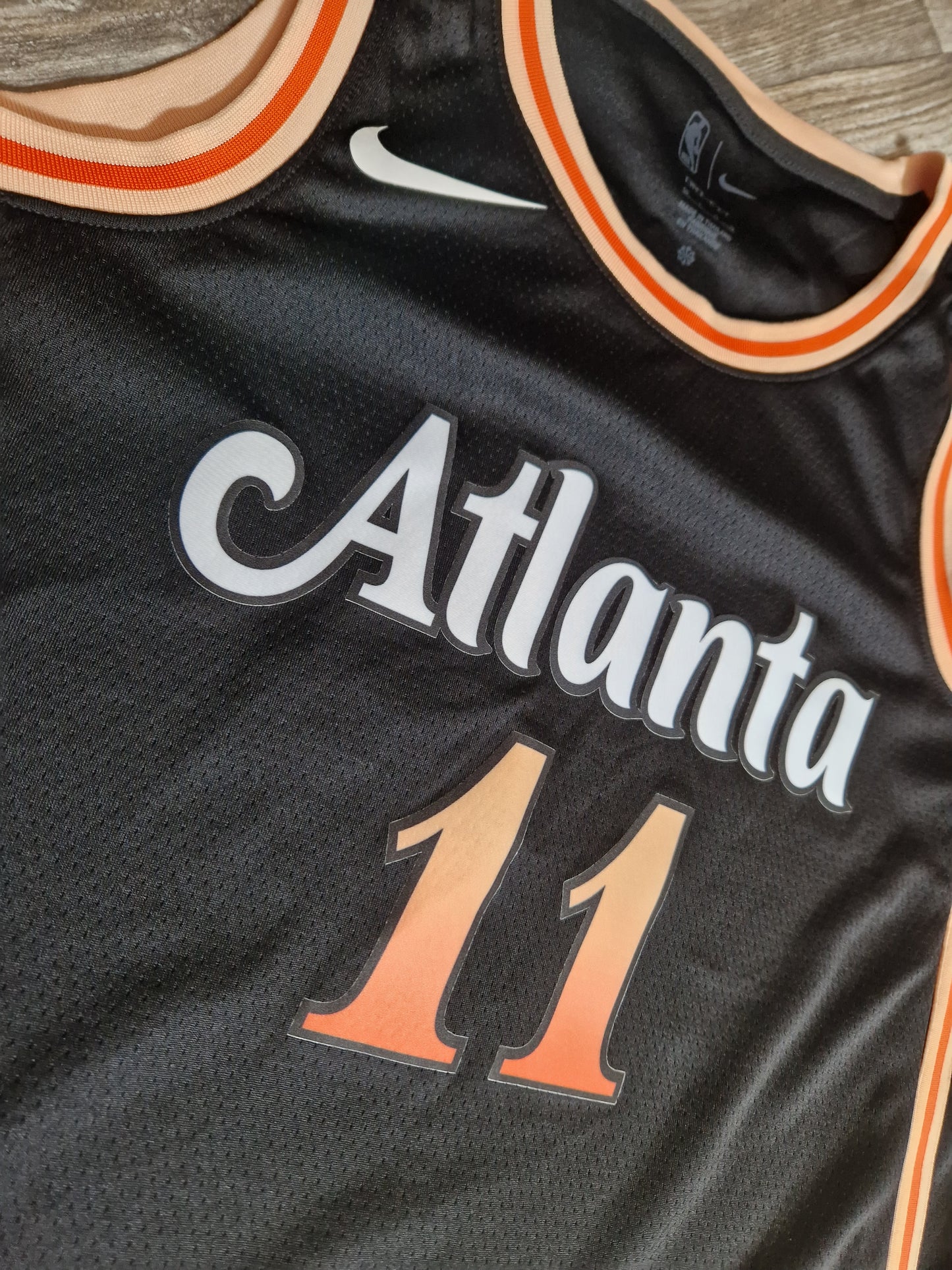 Trae Young Atlanta Hawks Jersey Size Large