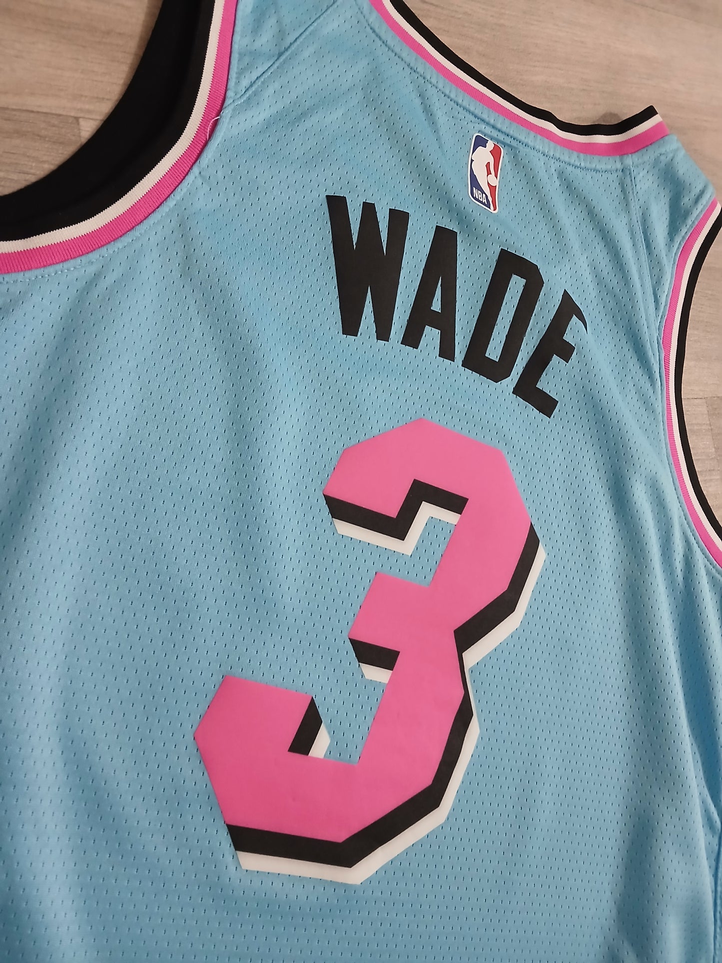 Dwyane Wade Miami Heat Jersey Size Medium