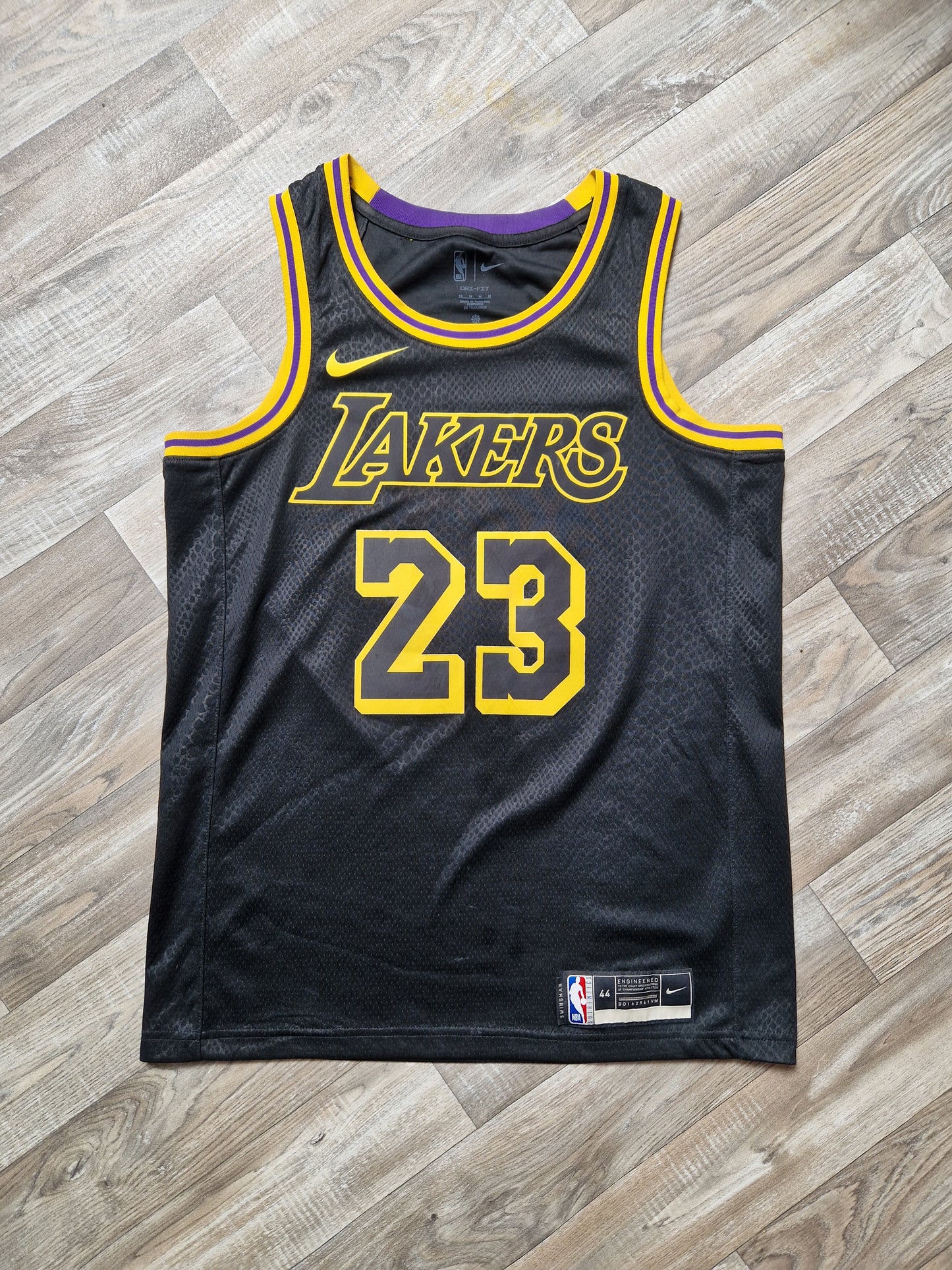 LeBron James Los Angeles Lakers Jersey Size Medium