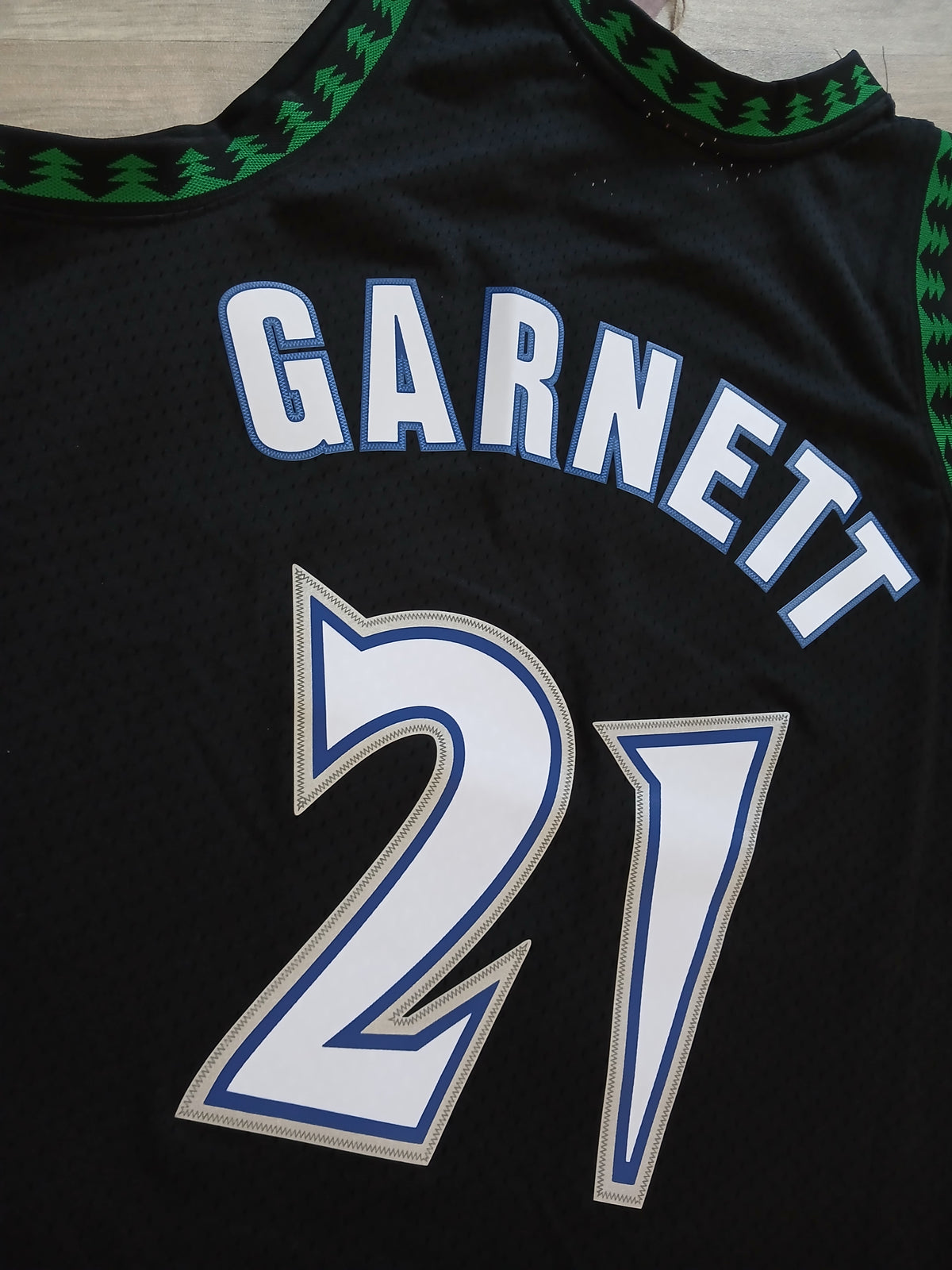 Kevin Garnett Minnesota Timberwolves Jersey Size Large