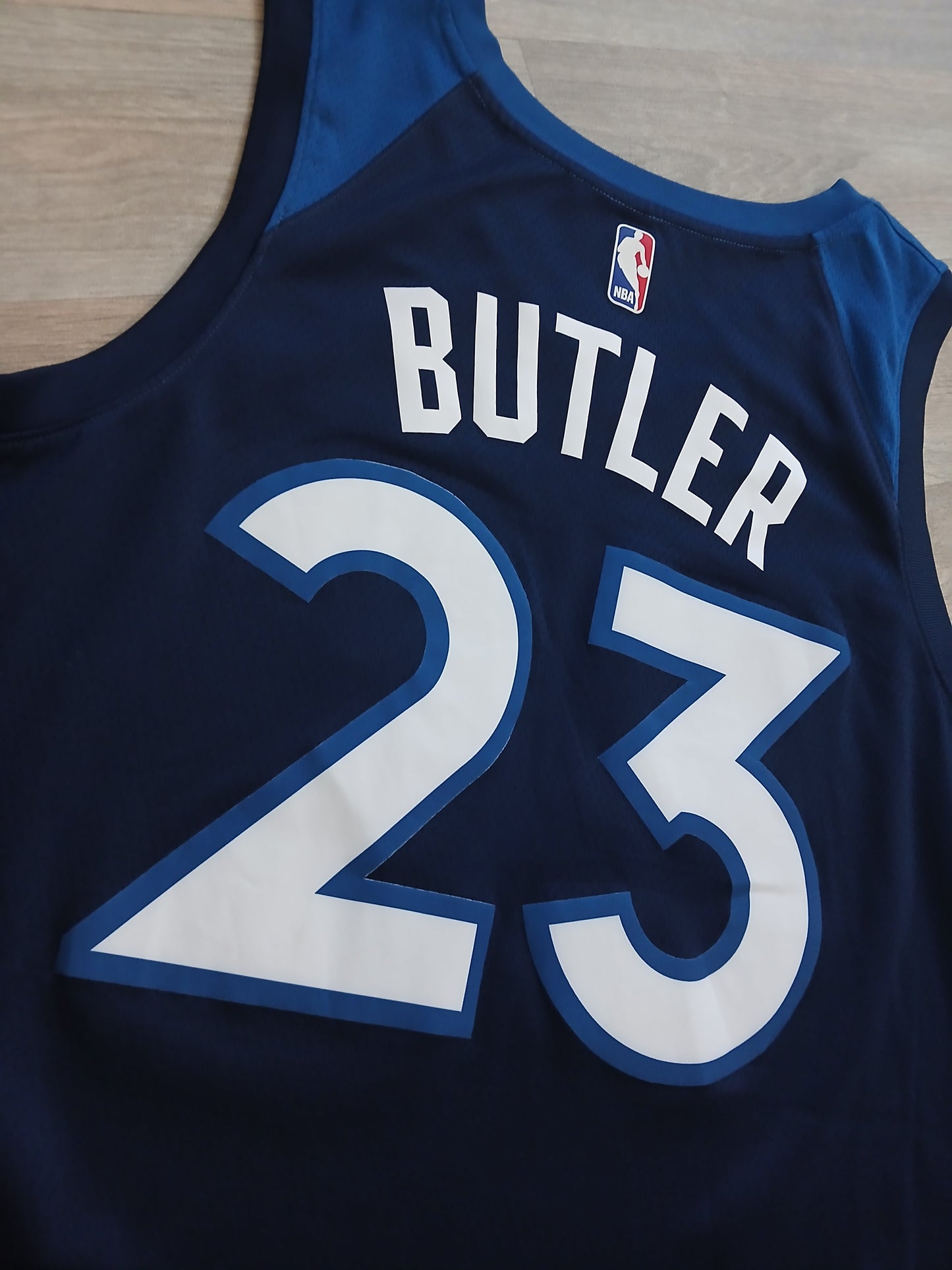 Jimmy Butler Minnesota Timberwolves Jersey Size XL