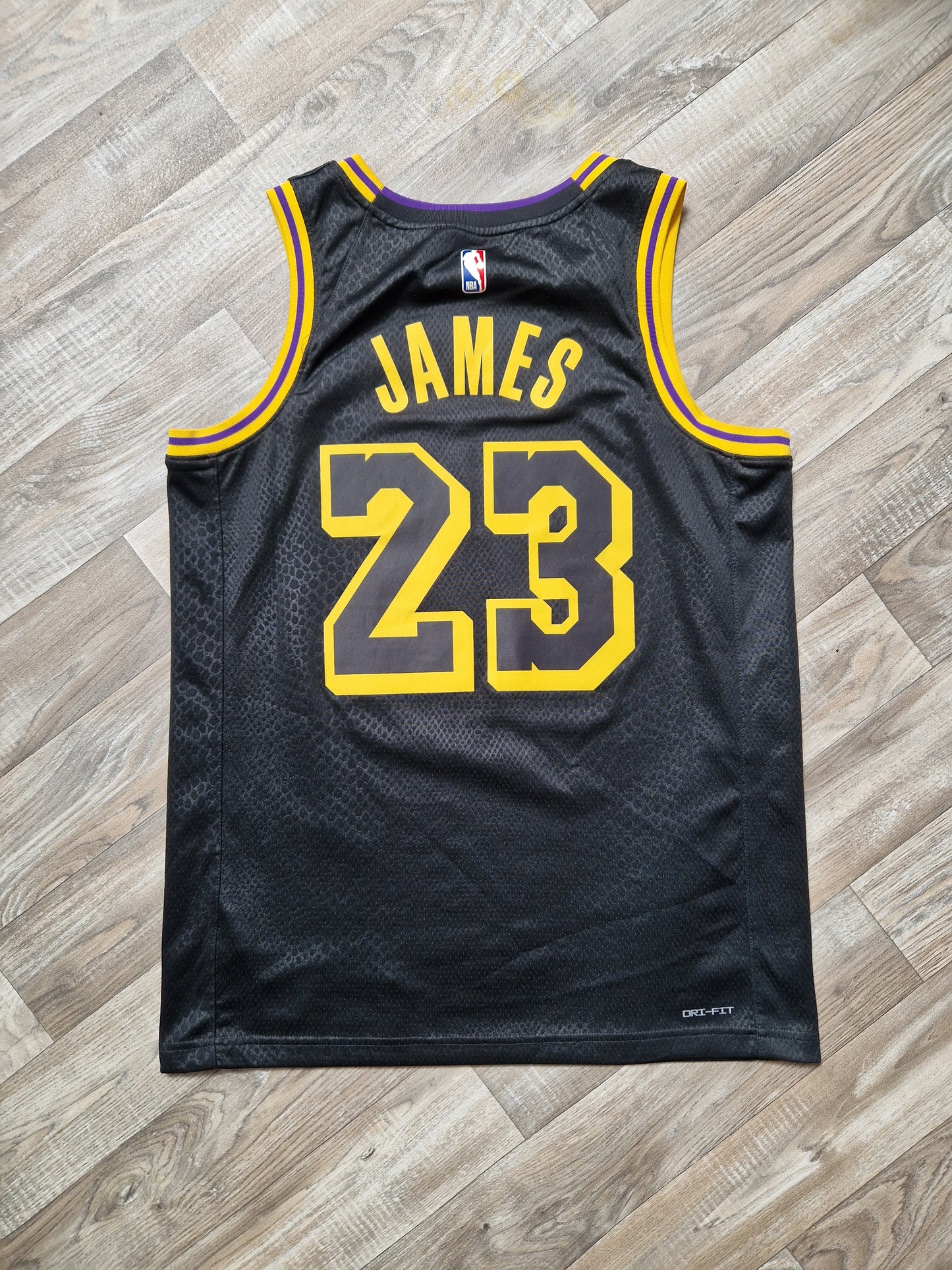 LeBron James Los Angeles Lakers Jersey Size Medium