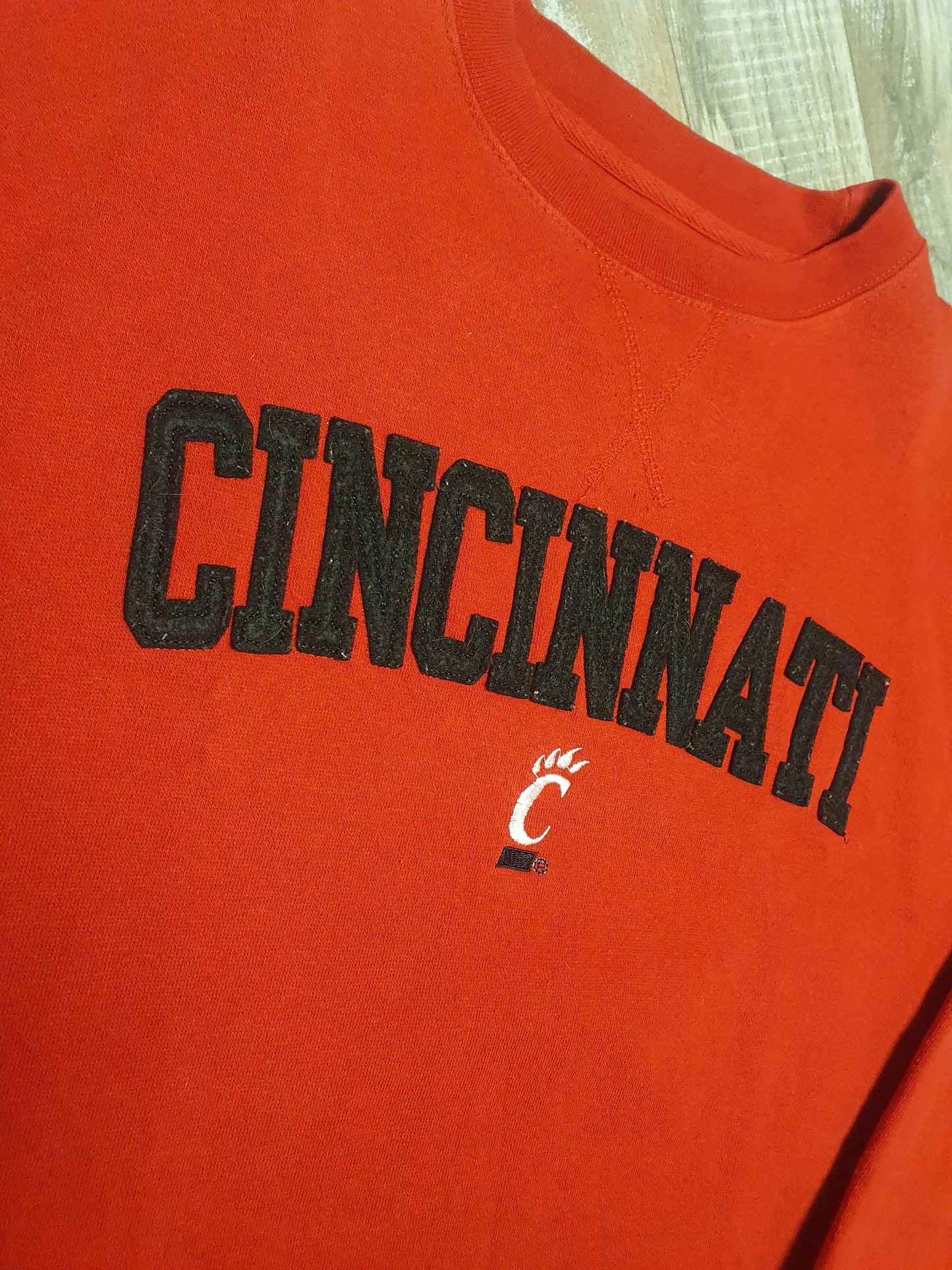 Cincinnati Bearcats Sweater Size XL