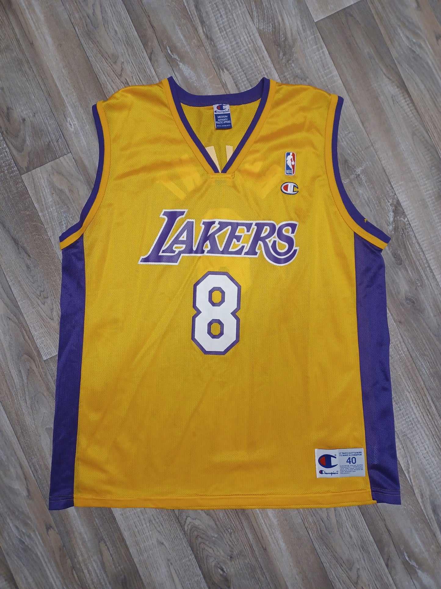 Kobe Bryant Los Angeles Lakers Jersey Size Medium