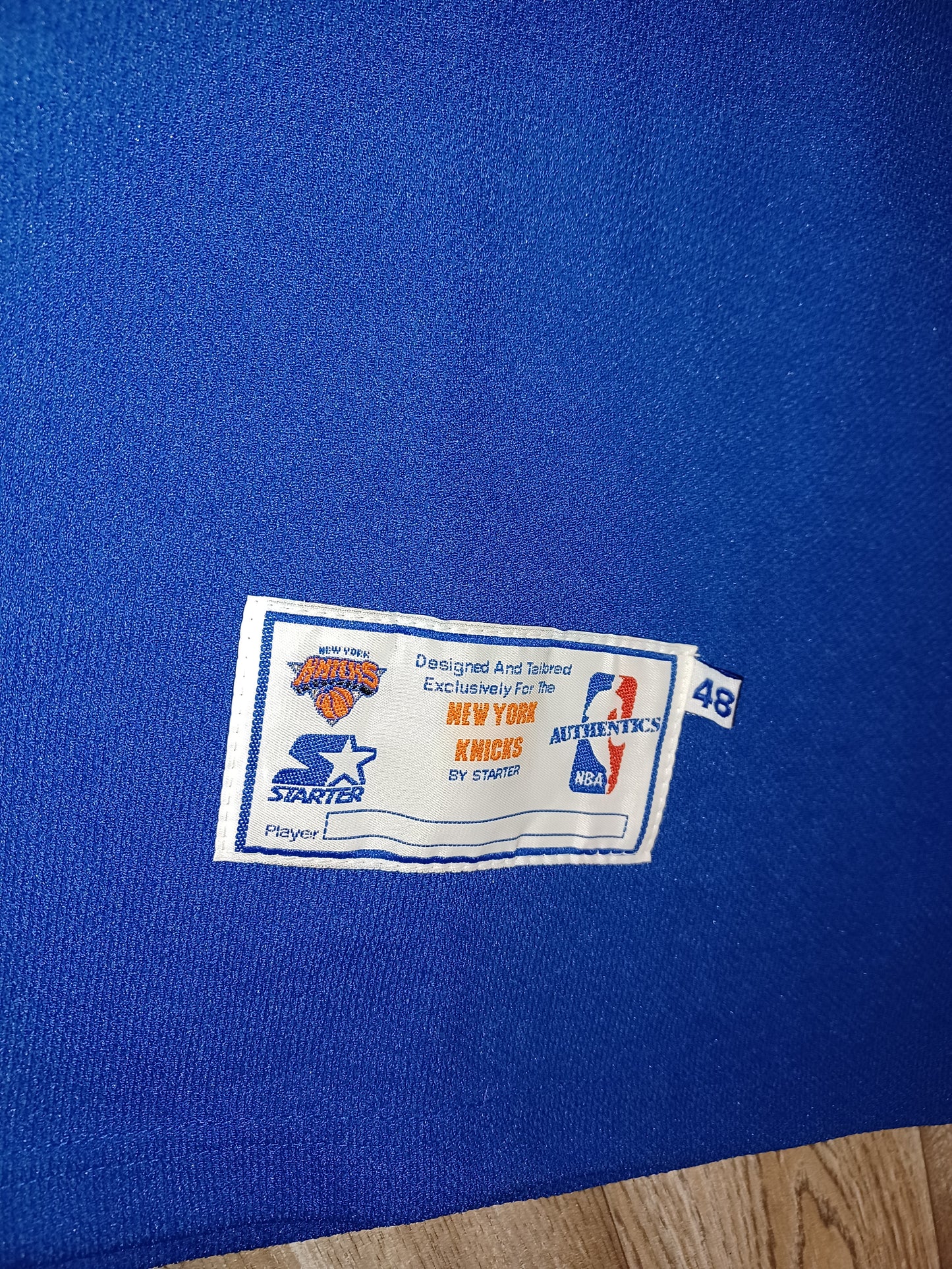 New York Knicks Warm Up Size Large
