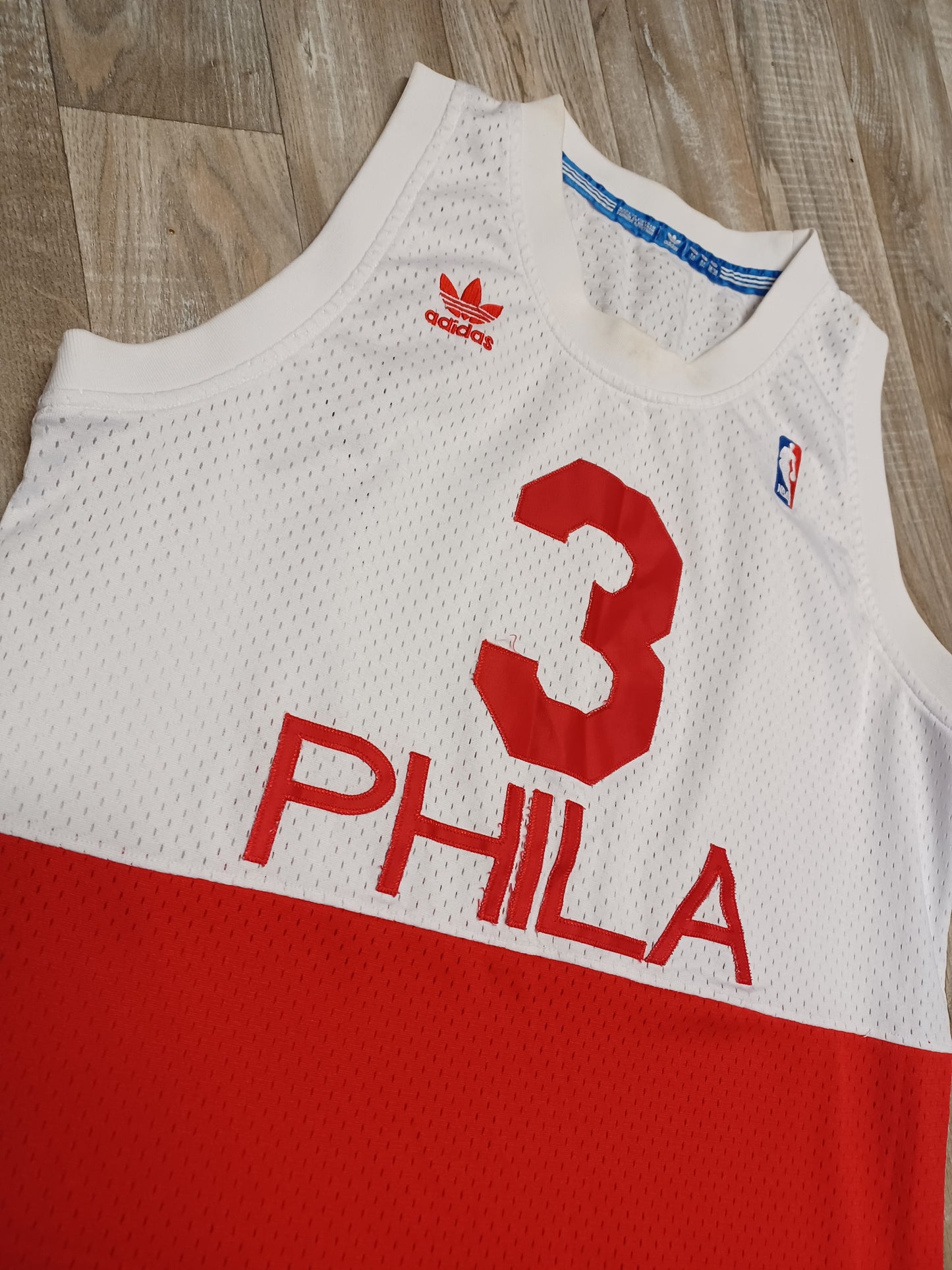 Allen Iverson Philadelphia 76ers Jersey Size Medium