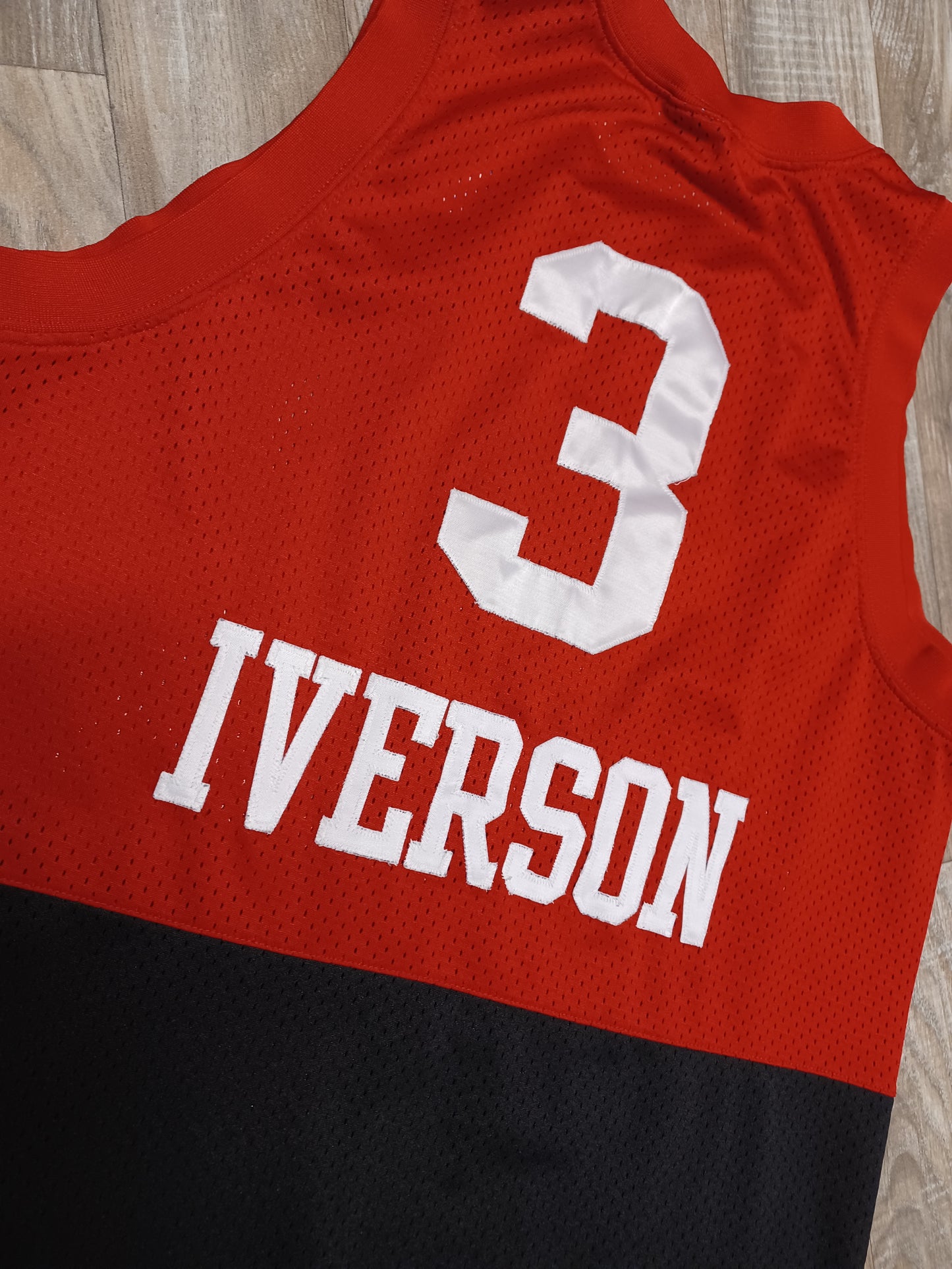 Allen Iverson Philadelphia 76ers Jersey Size Large