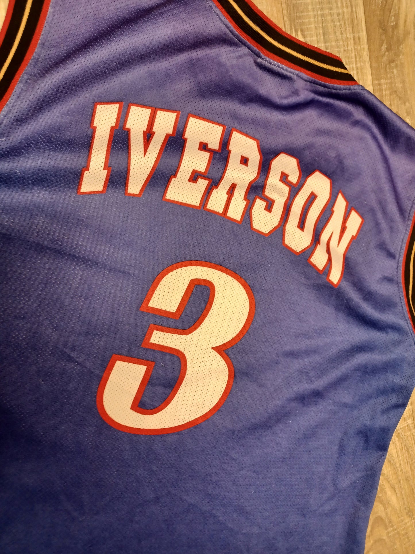 Allen Iverson Philadelphia 76ers Jersey Size Medium