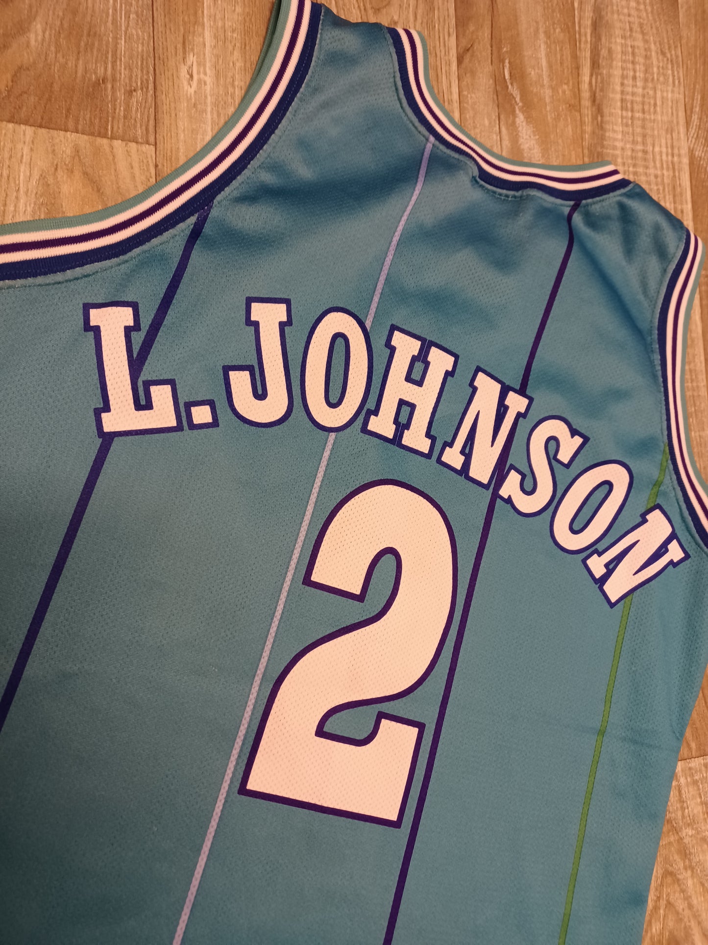 Larry Johnson Charlotte Hornets Jersey Size Small