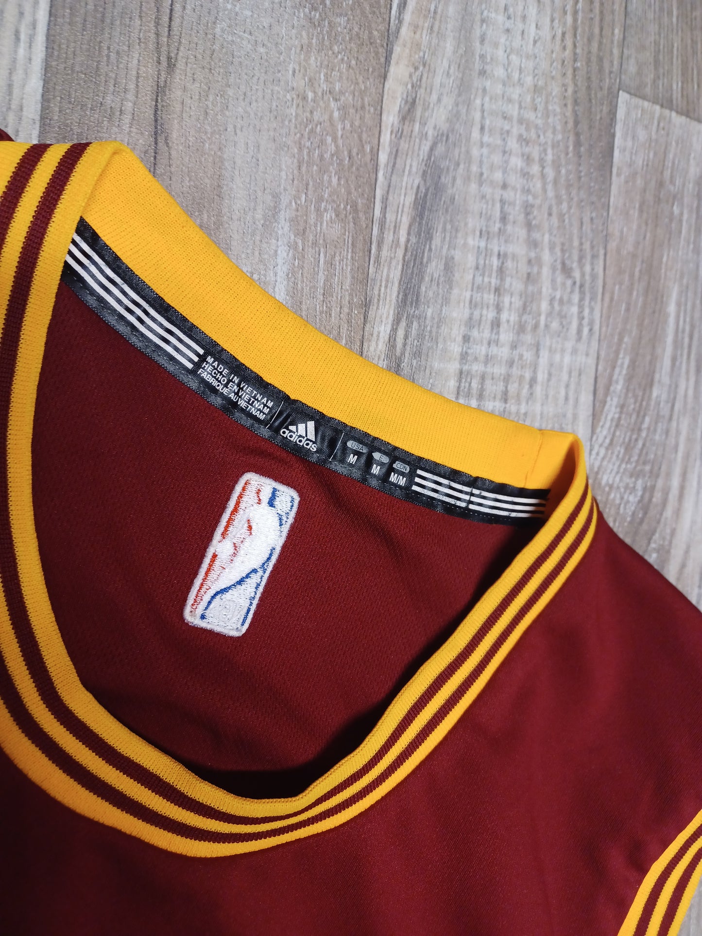 LeBron James Cleveland Cavaliers Jersey Size Medium