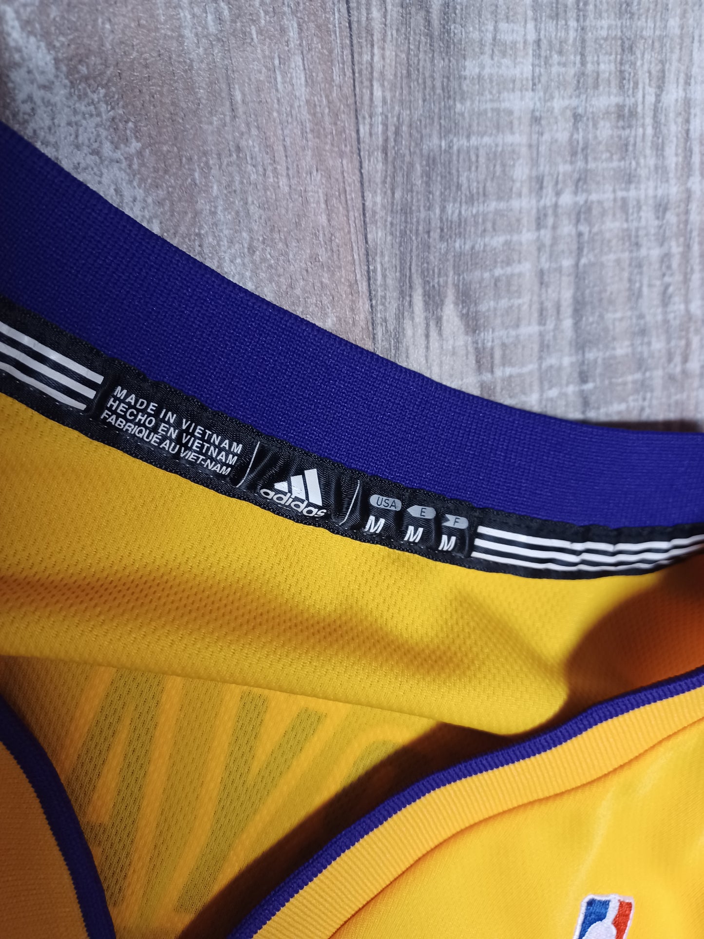 Kobe Bryant Los Angeles Lakers Jersey Size Medium