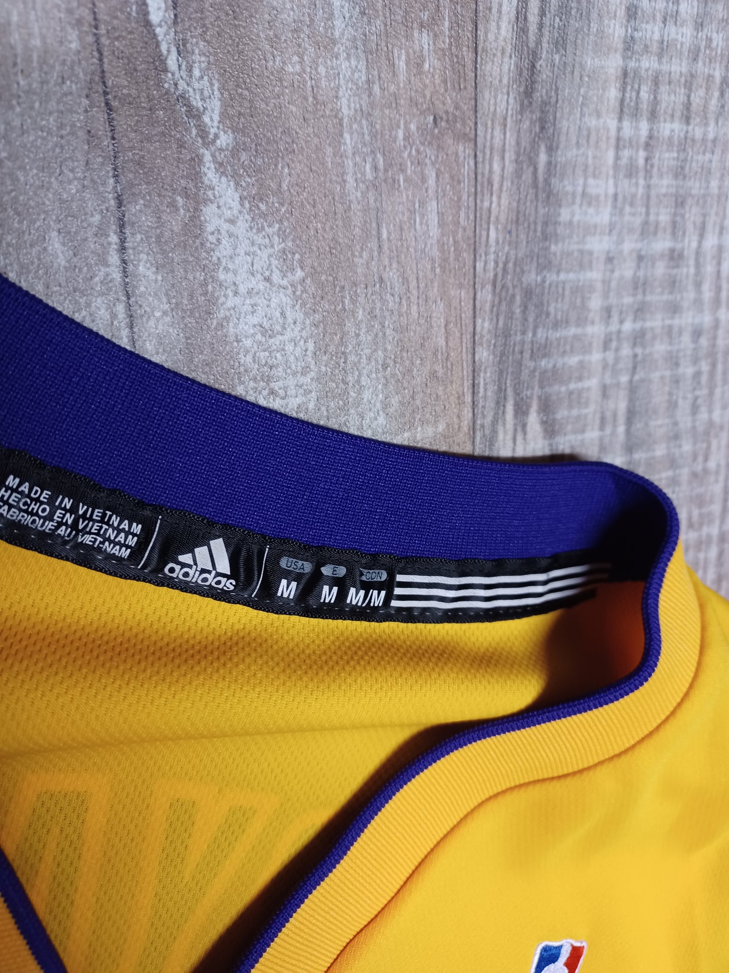 Kobe Bryant Los Angeles Lakers Jersey Size Medium