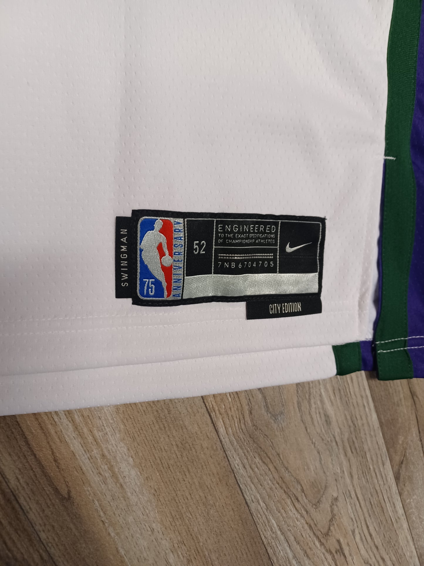 Giannis Antetokounmpo Milwaukee Bucks Jersey Size XL